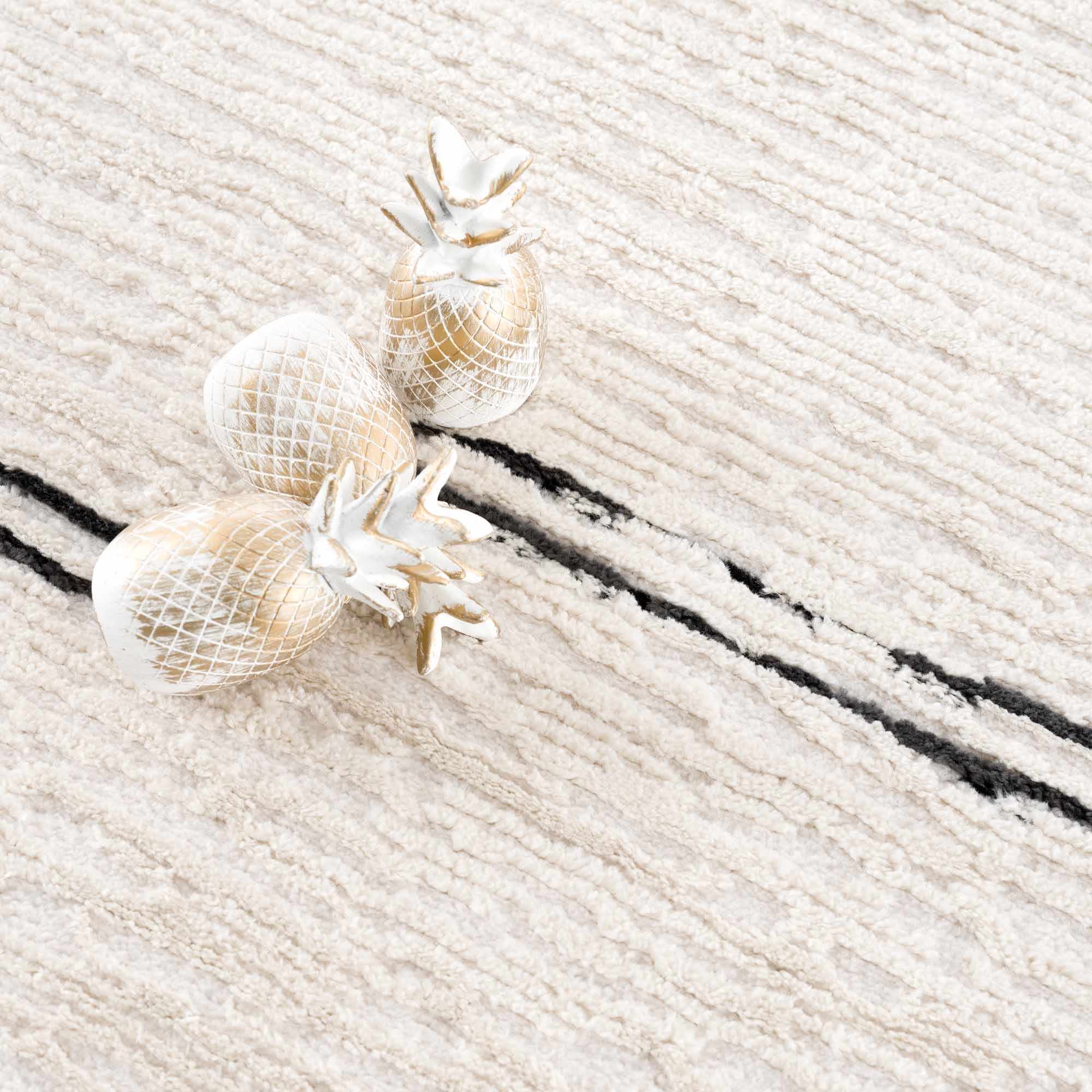 Riad Black Striped White Rug With Tassels