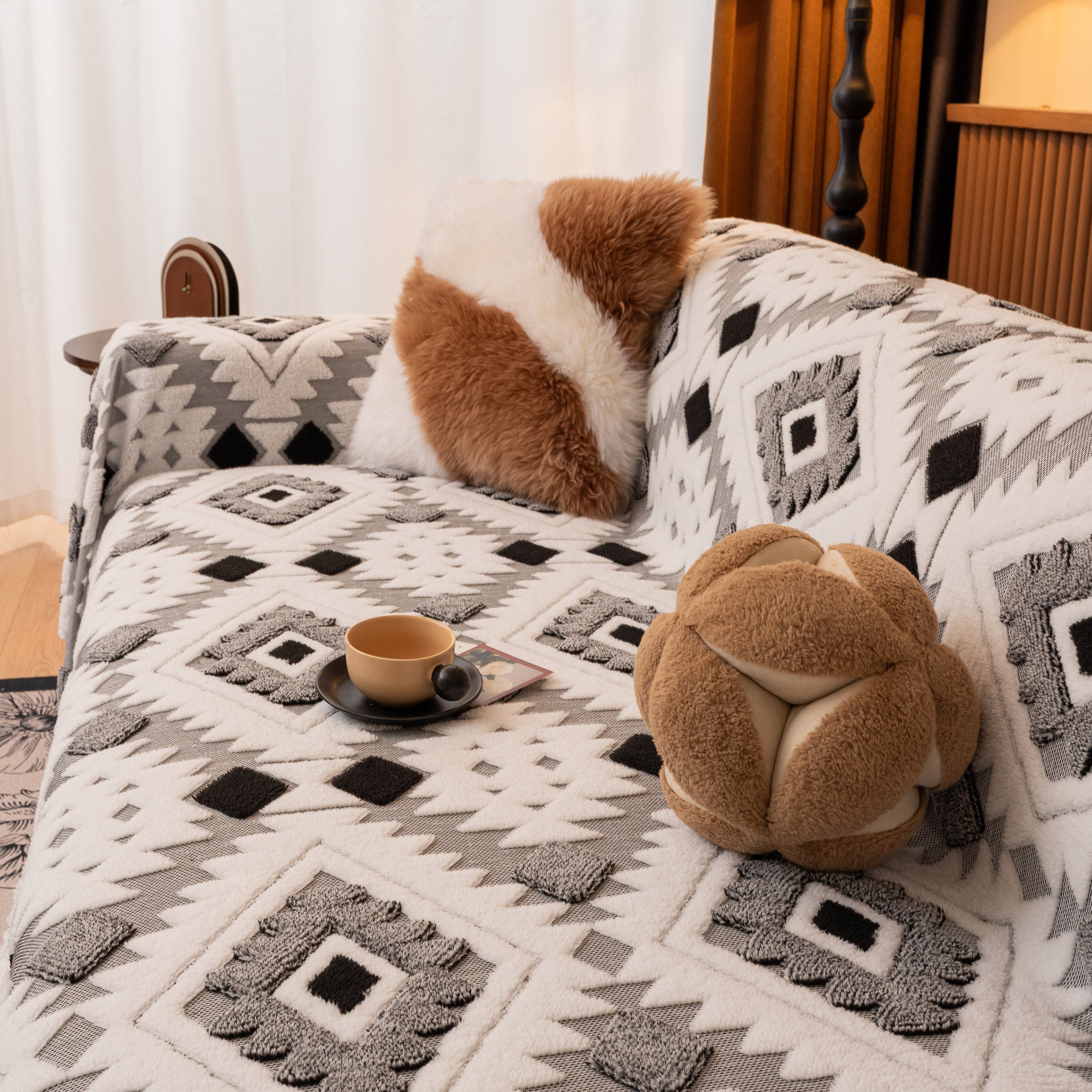 Bohemian Tufted Sofa Cover, Soft Sherpa Fleece Throw Blanket With 3d Aztec Geometric