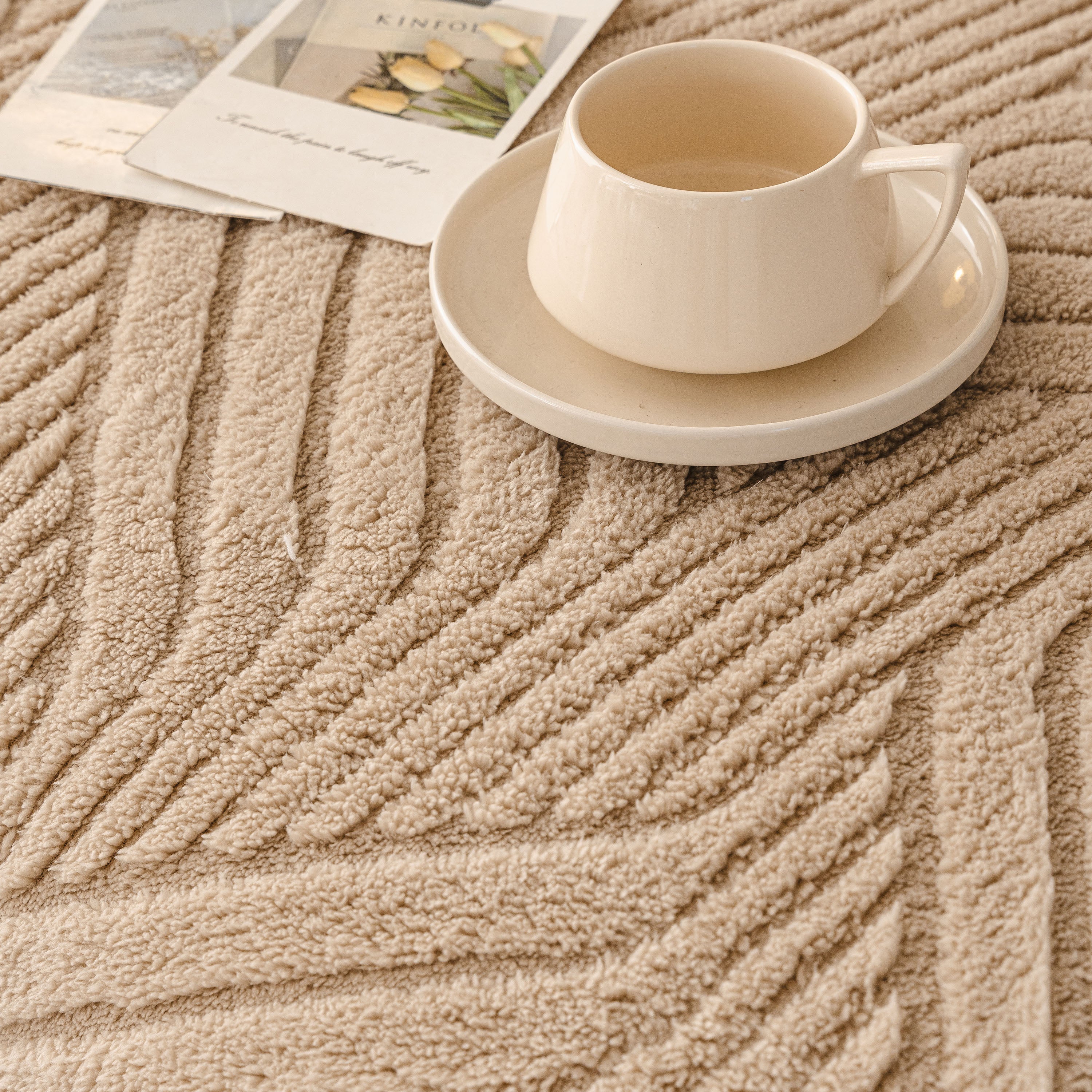 Plush Fleece Washable Sofa Throw Blanket, Soft & Cozy Furniture Protector For Couch