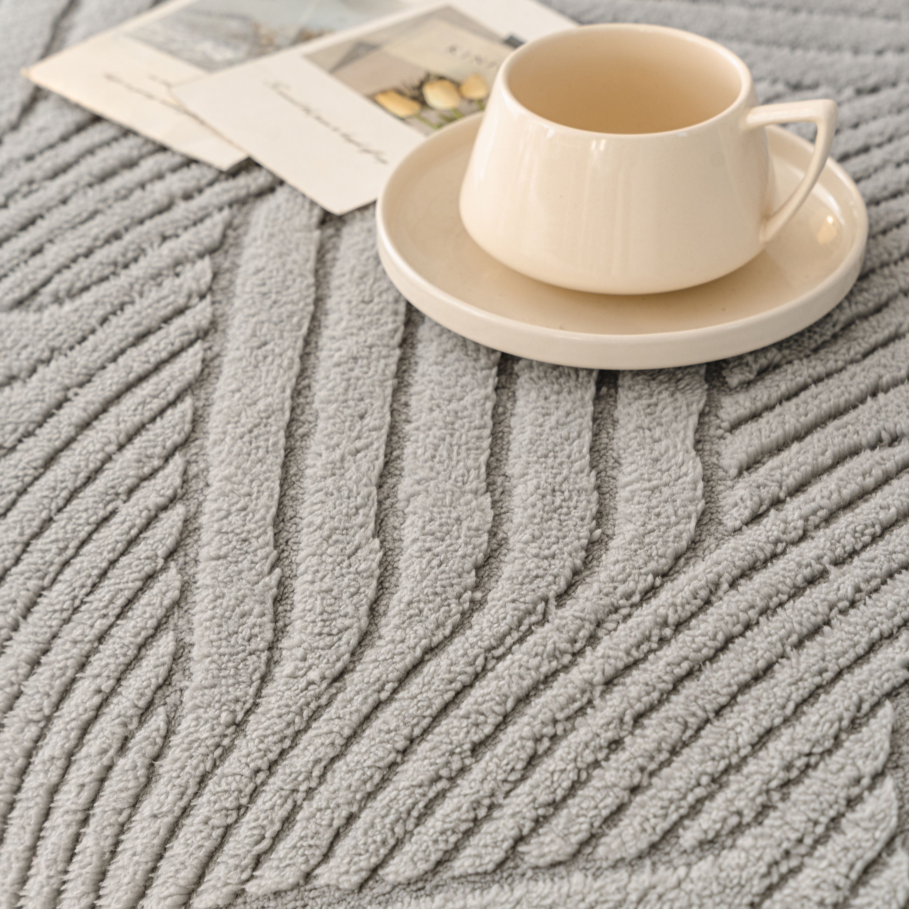 Plush Fleece Washable Sofa Throw Blanket, Soft & Cozy Furniture Protector For Couch