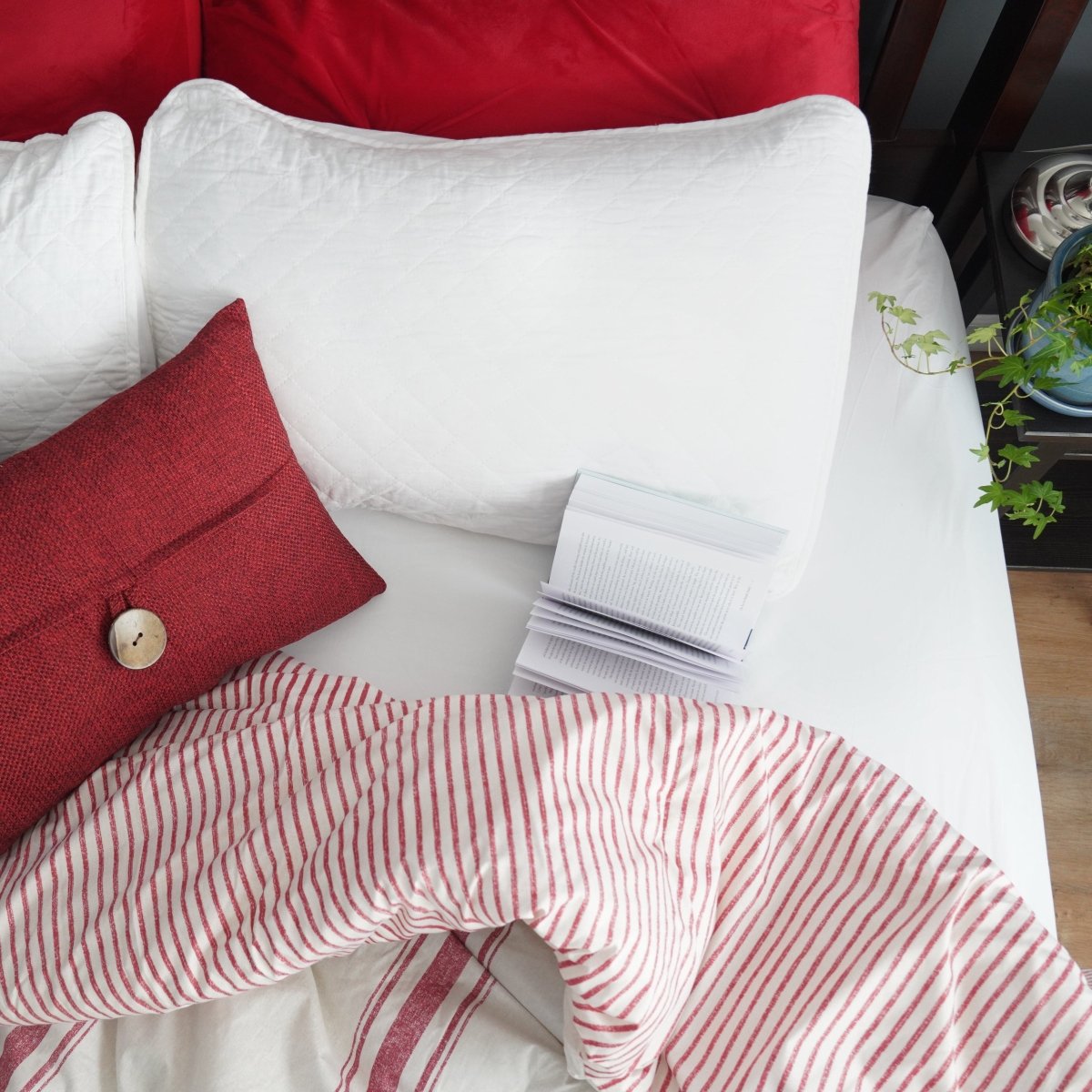 Farmhouse Stripe Reversible Comforter Set