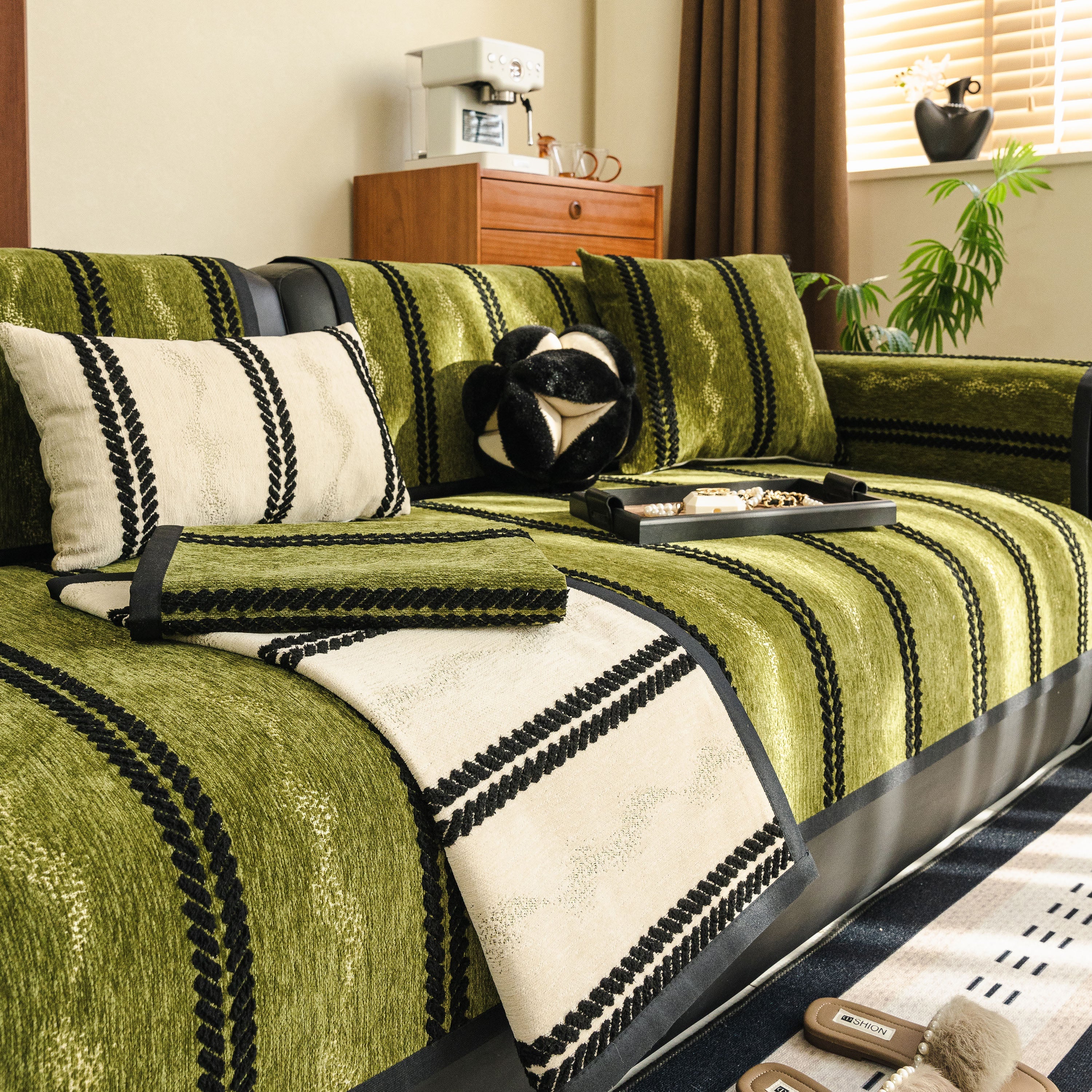 Non-slip Sofa Cover With Thick Chenille Texture Woven Stripe Couch Protector Throw