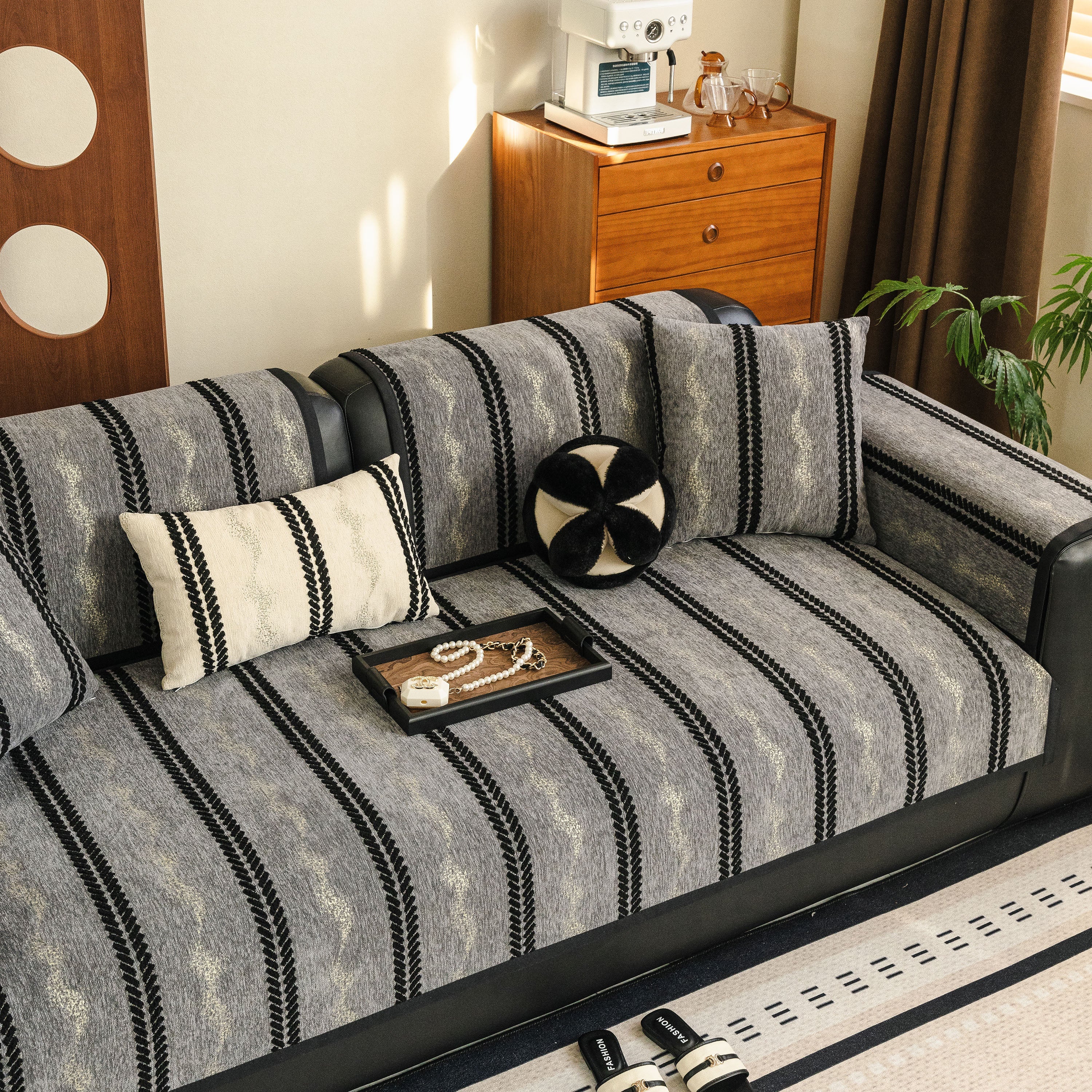 Non-slip Sofa Cover With Thick Chenille Texture Woven Stripe Couch Protector Throw