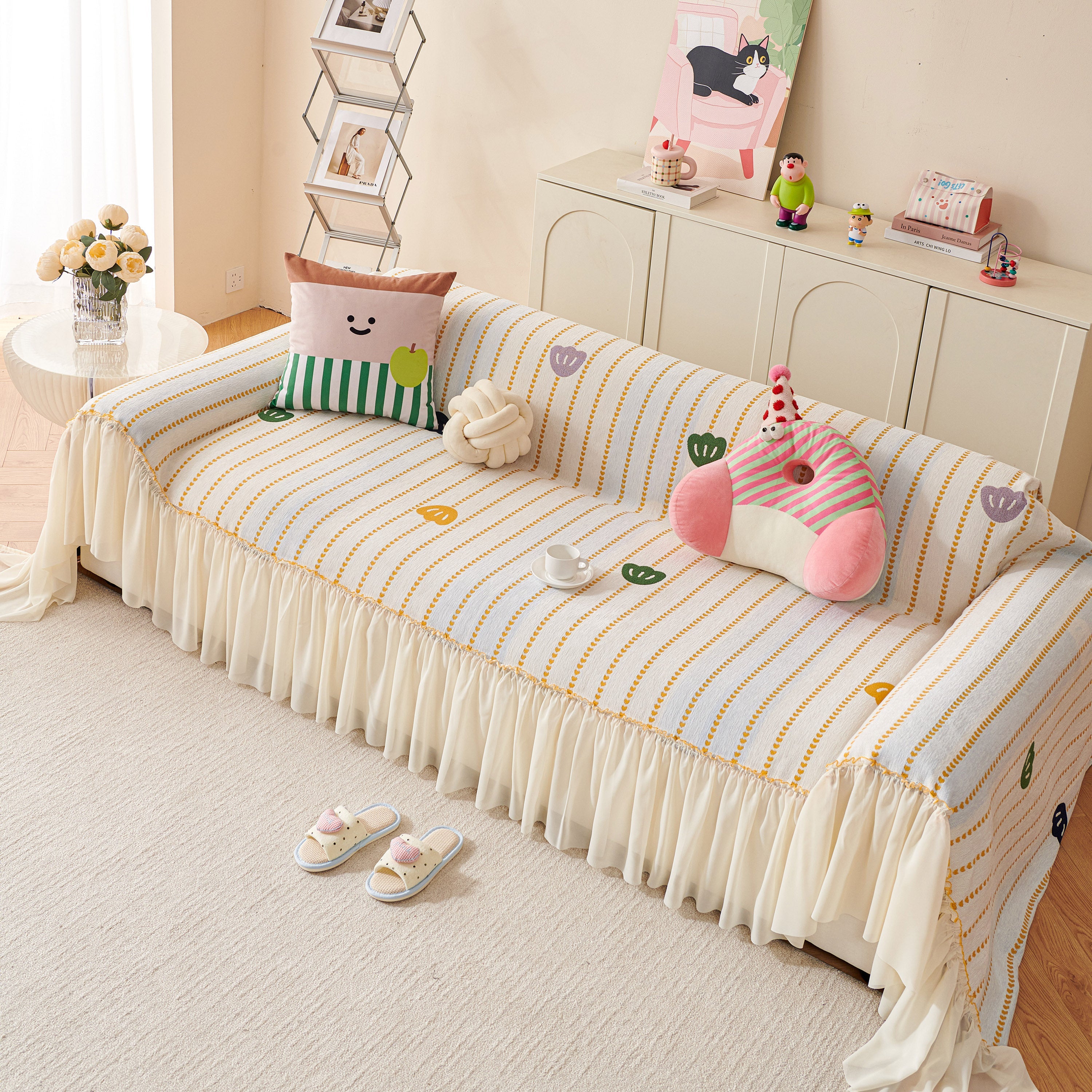 Cute Dotted Stripe Couch Protector, Non-slip Washable Sofa Cover With Ruffled Skirt