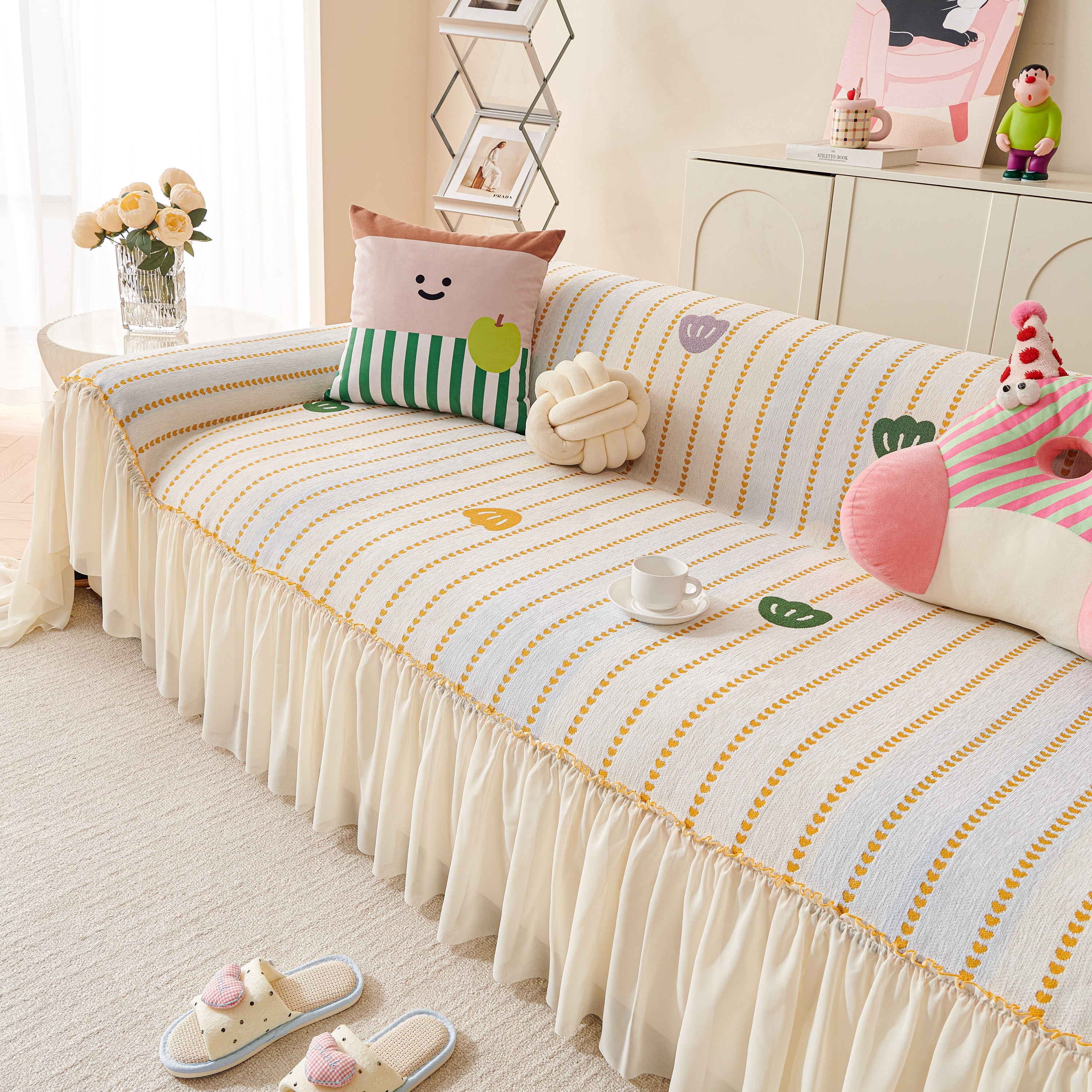 Cute Dotted Stripe Couch Protector, Non-slip Washable Sofa Cover With Ruffled Skirt