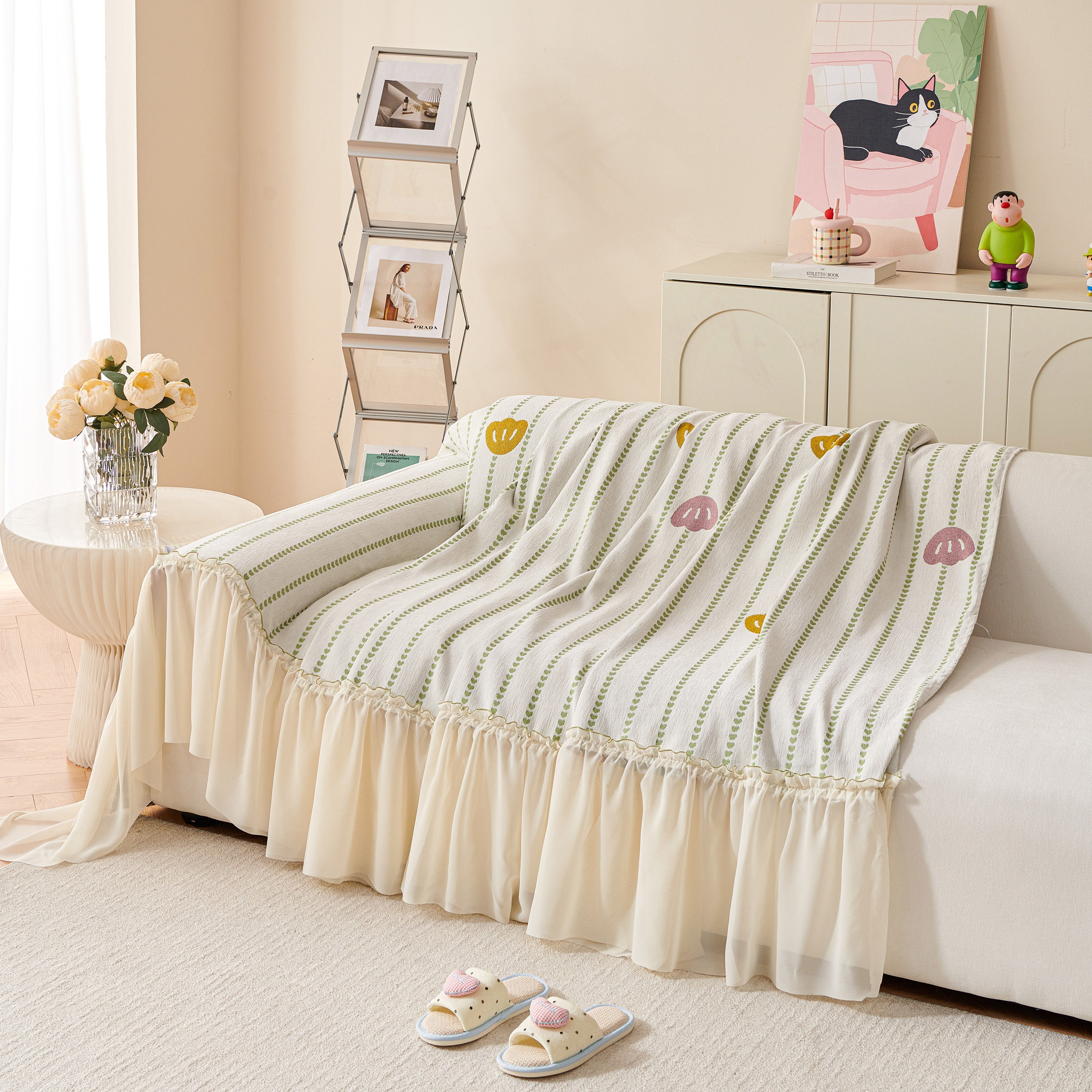 Cute Dotted Stripe Couch Protector, Non-slip Washable Sofa Cover With Ruffled Skirt