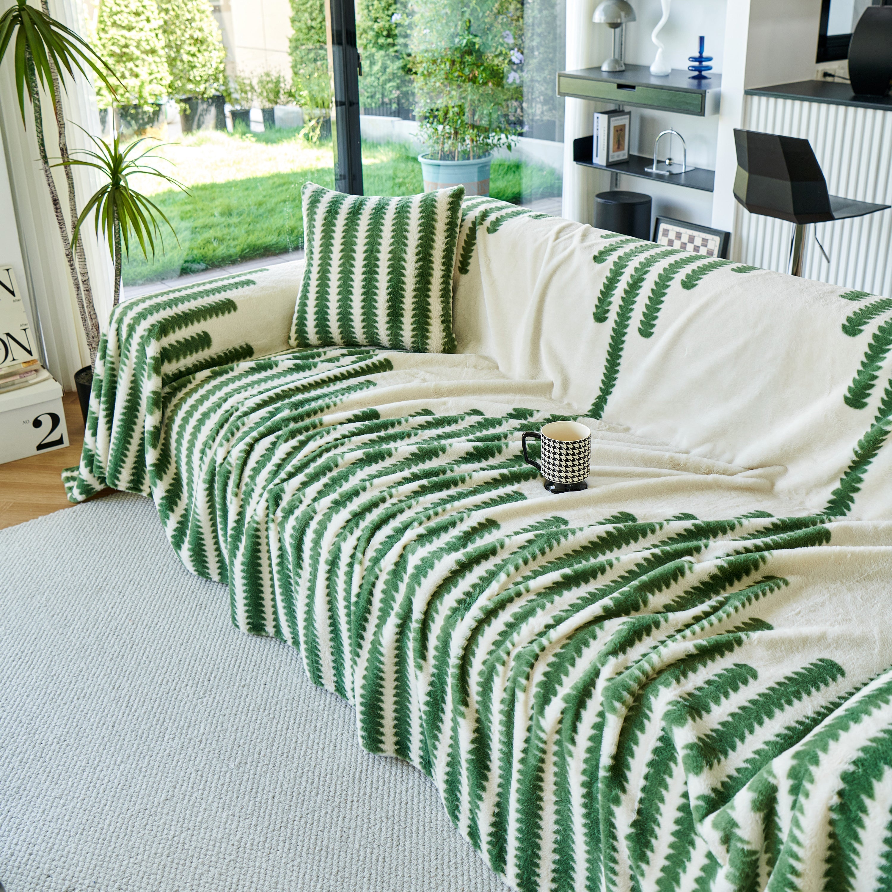 Warm Faux Fur Luxury Sofa Throw Blankets, Soft Cozy Thick Plush Shaggy Blankets For Couch Chair Bed