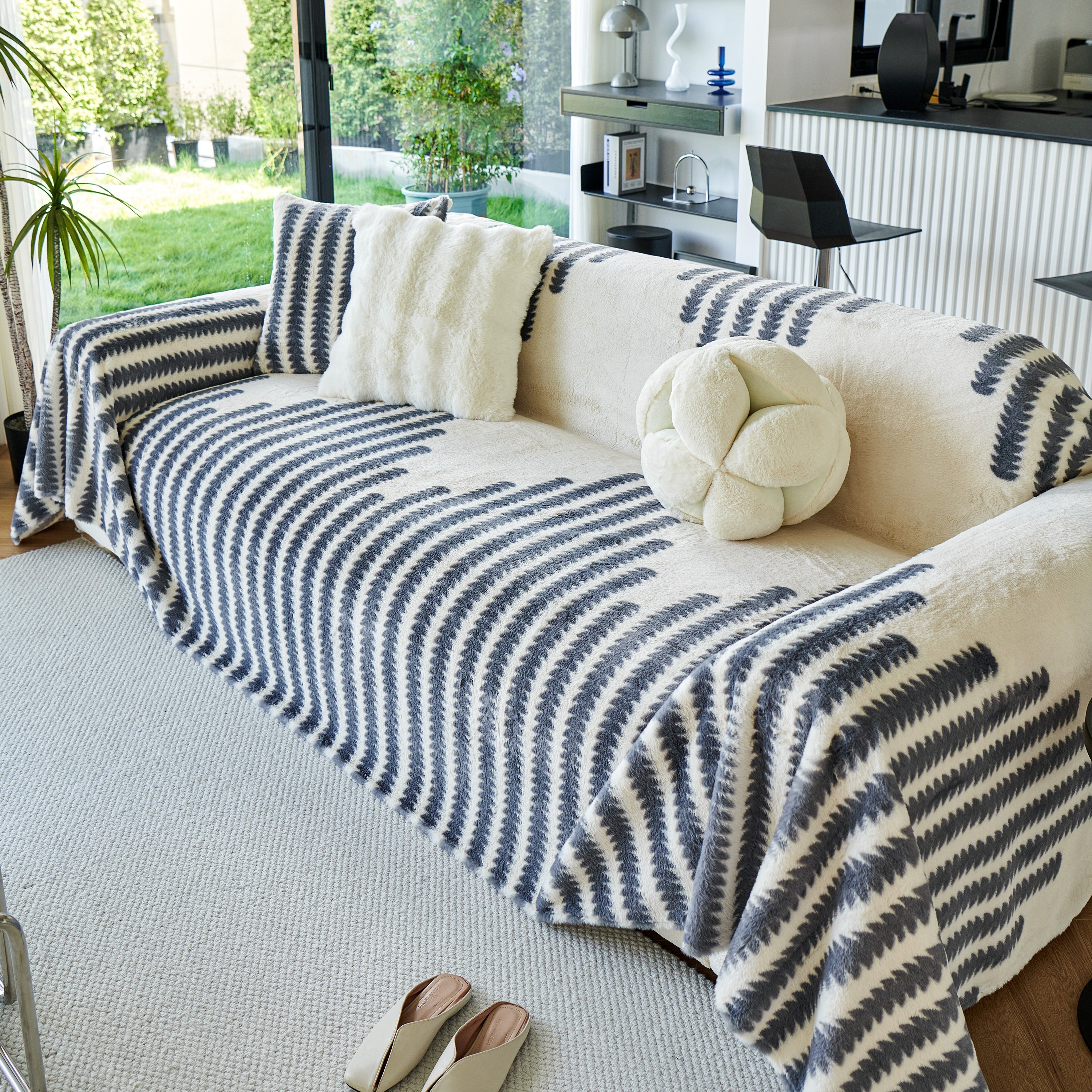 Warm Faux Fur Luxury Sofa Throw Blankets, Soft Cozy Thick Plush Shaggy Blankets For Couch Chair Bed