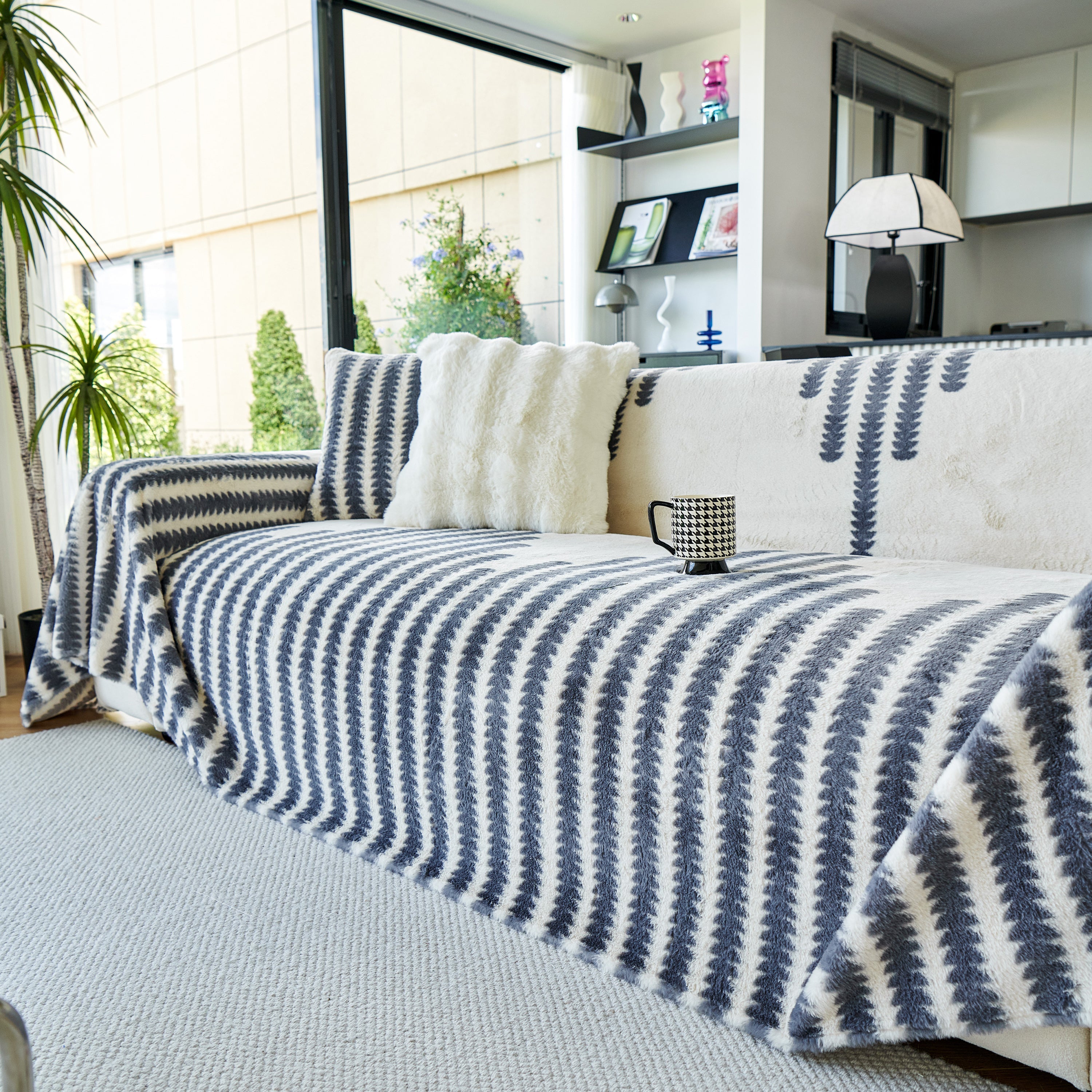 Warm Faux Fur Luxury Sofa Throw Blankets, Soft Cozy Thick Plush Shaggy Blankets For Couch Chair Bed