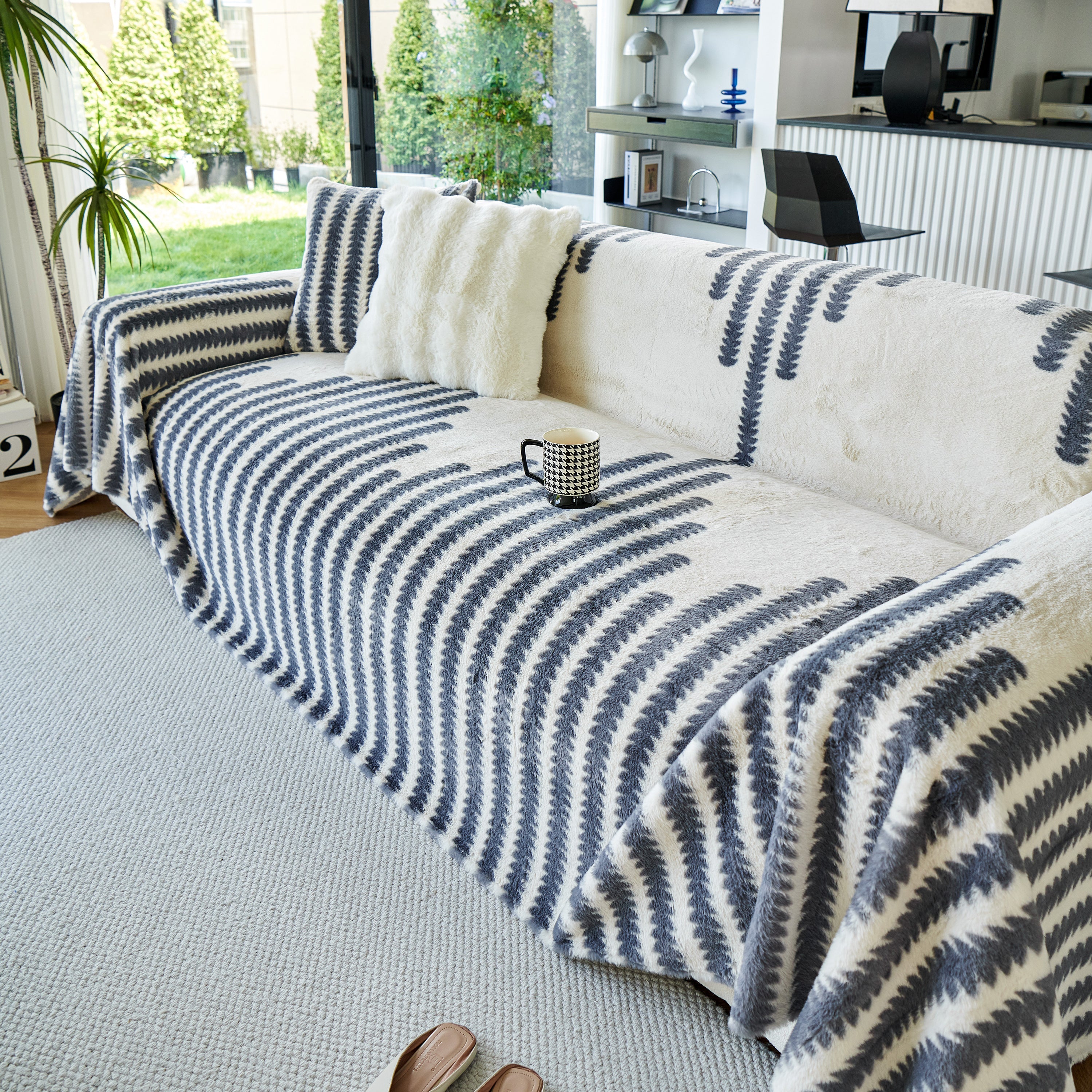 Warm Faux Fur Luxury Sofa Throw Blankets, Soft Cozy Thick Plush Shaggy Blankets For Couch Chair Bed