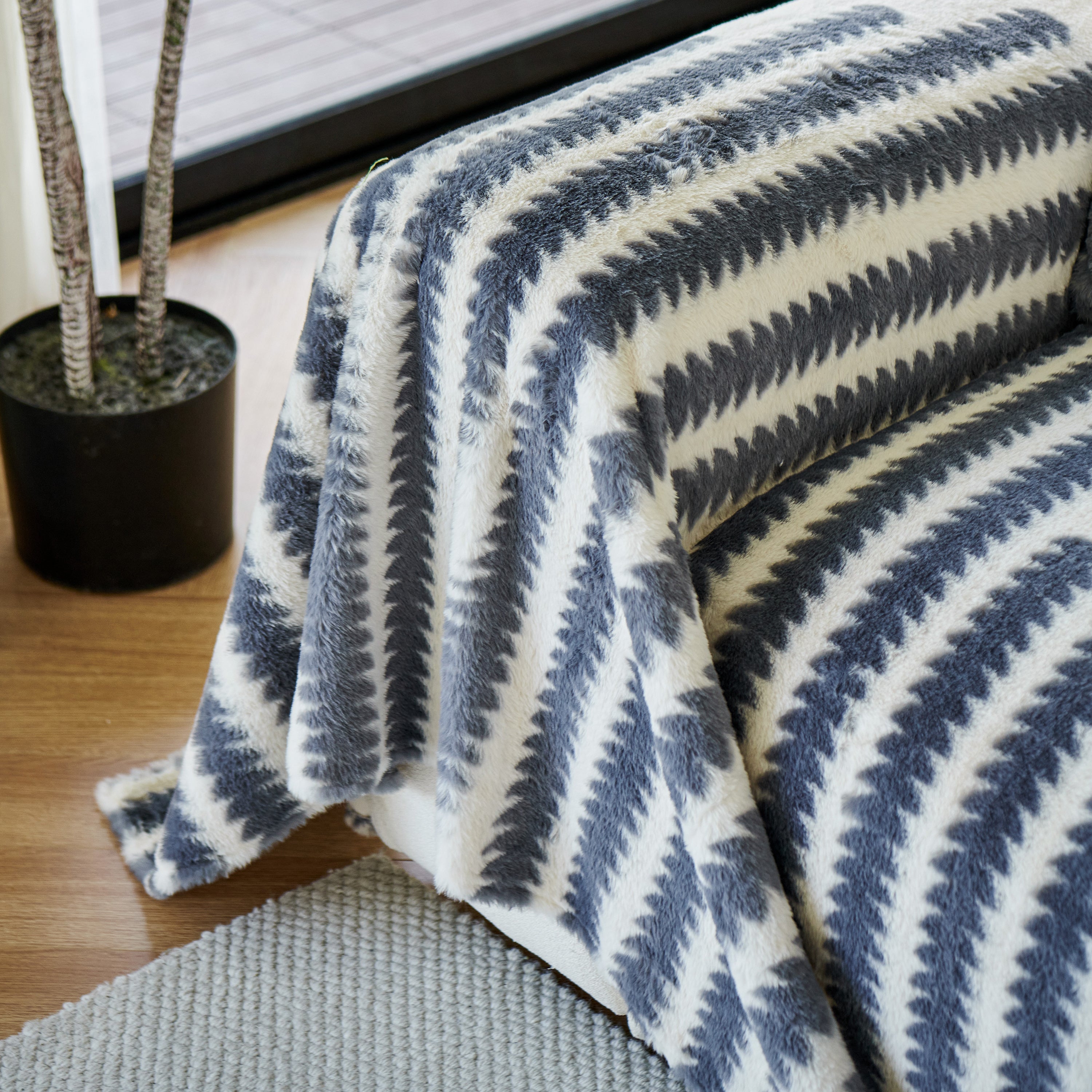 Warm Faux Fur Luxury Sofa Throw Blankets, Soft Cozy Thick Plush Shaggy Blankets For Couch Chair Bed
