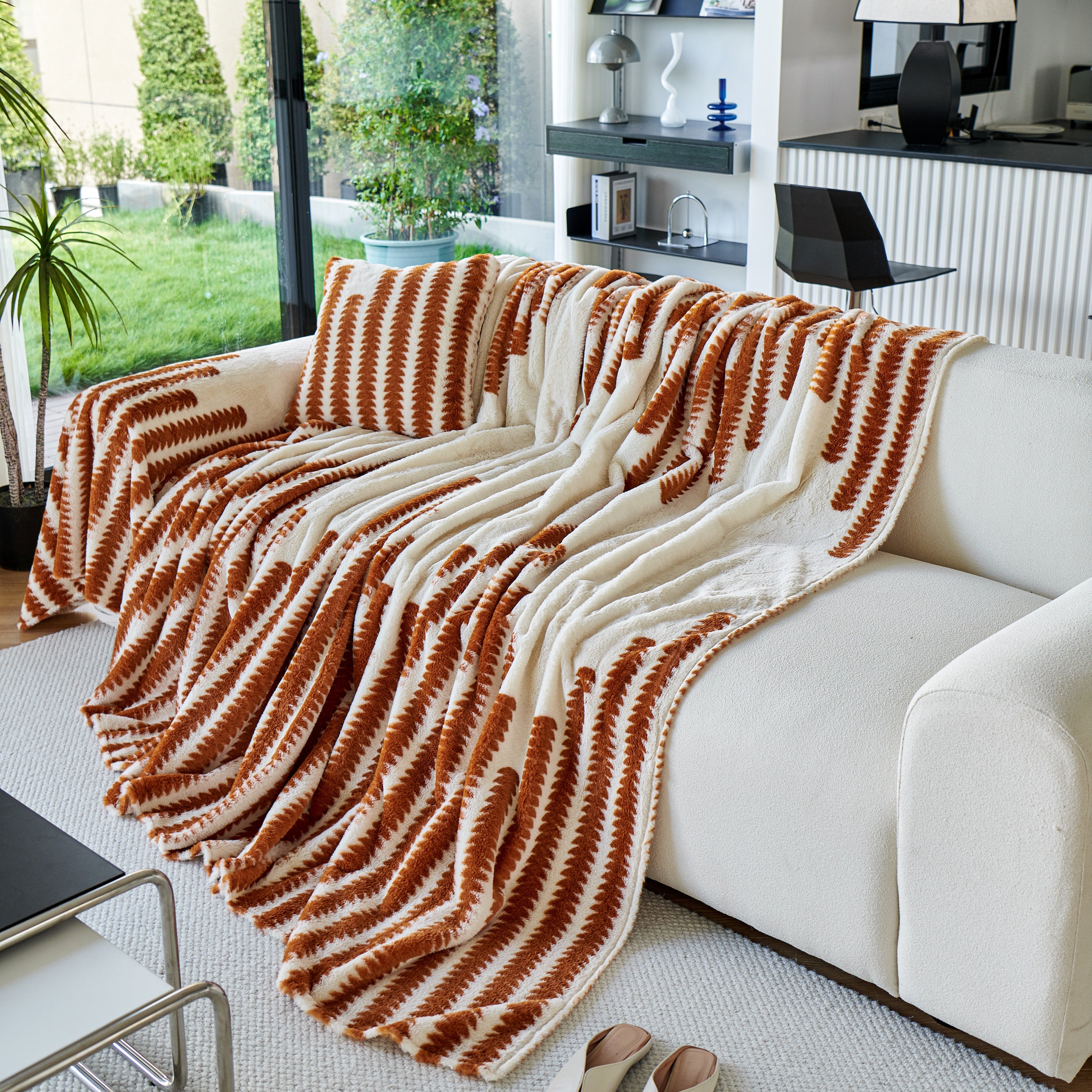 Warm Faux Fur Luxury Sofa Throw Blankets, Soft Cozy Thick Plush Shaggy Blankets For Couch Chair Bed