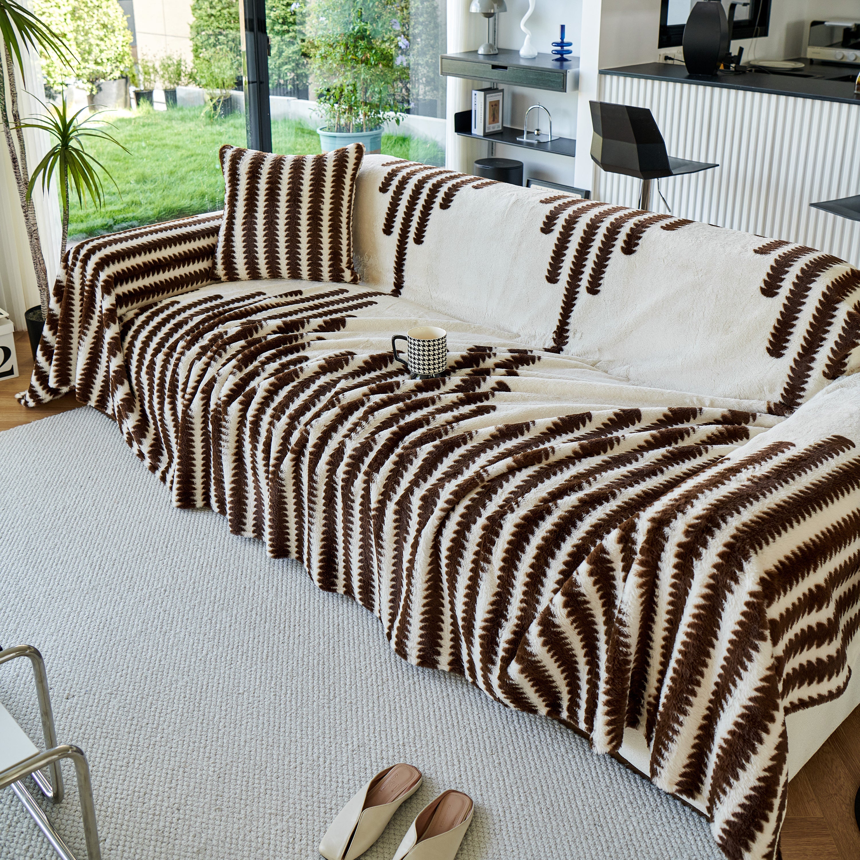 Warm Faux Fur Luxury Sofa Throw Blankets, Soft Cozy Thick Plush Shaggy Blankets For Couch Chair Bed