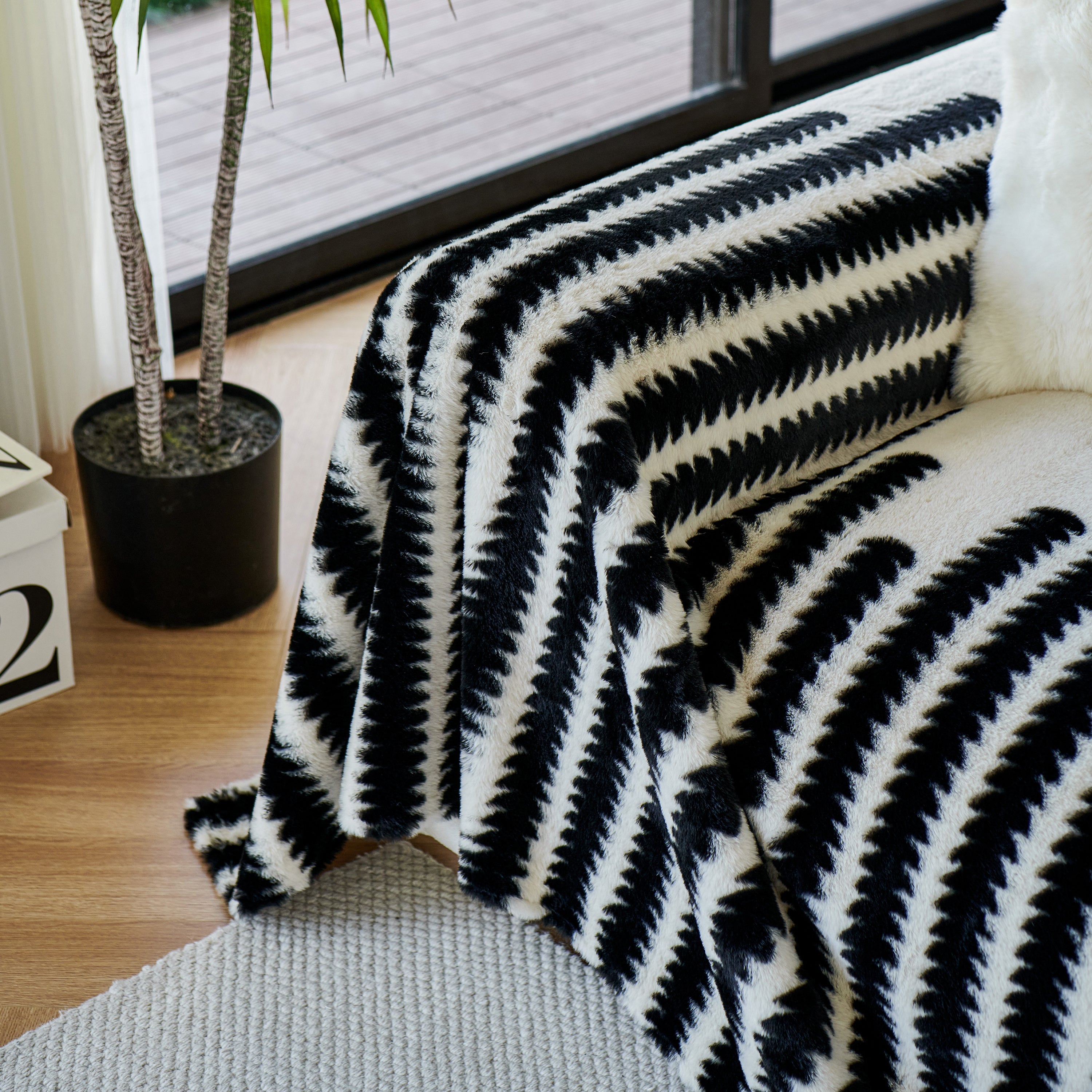 Warm Faux Fur Luxury Sofa Throw Blankets, Soft Cozy Thick Plush Shaggy Blankets For Couch Chair Bed