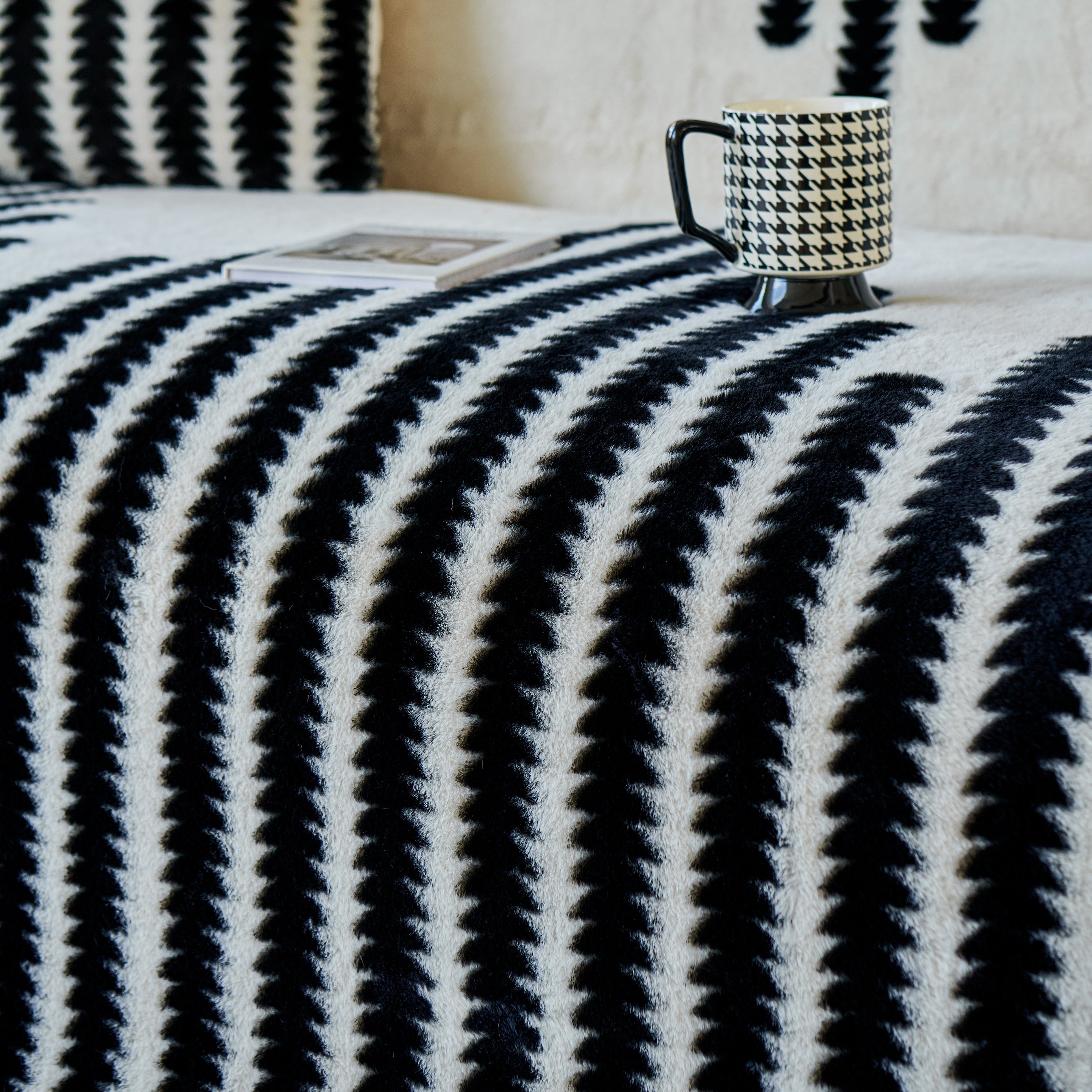Warm Faux Fur Luxury Sofa Throw Blankets, Soft Cozy Thick Plush Shaggy Blankets For Couch Chair Bed