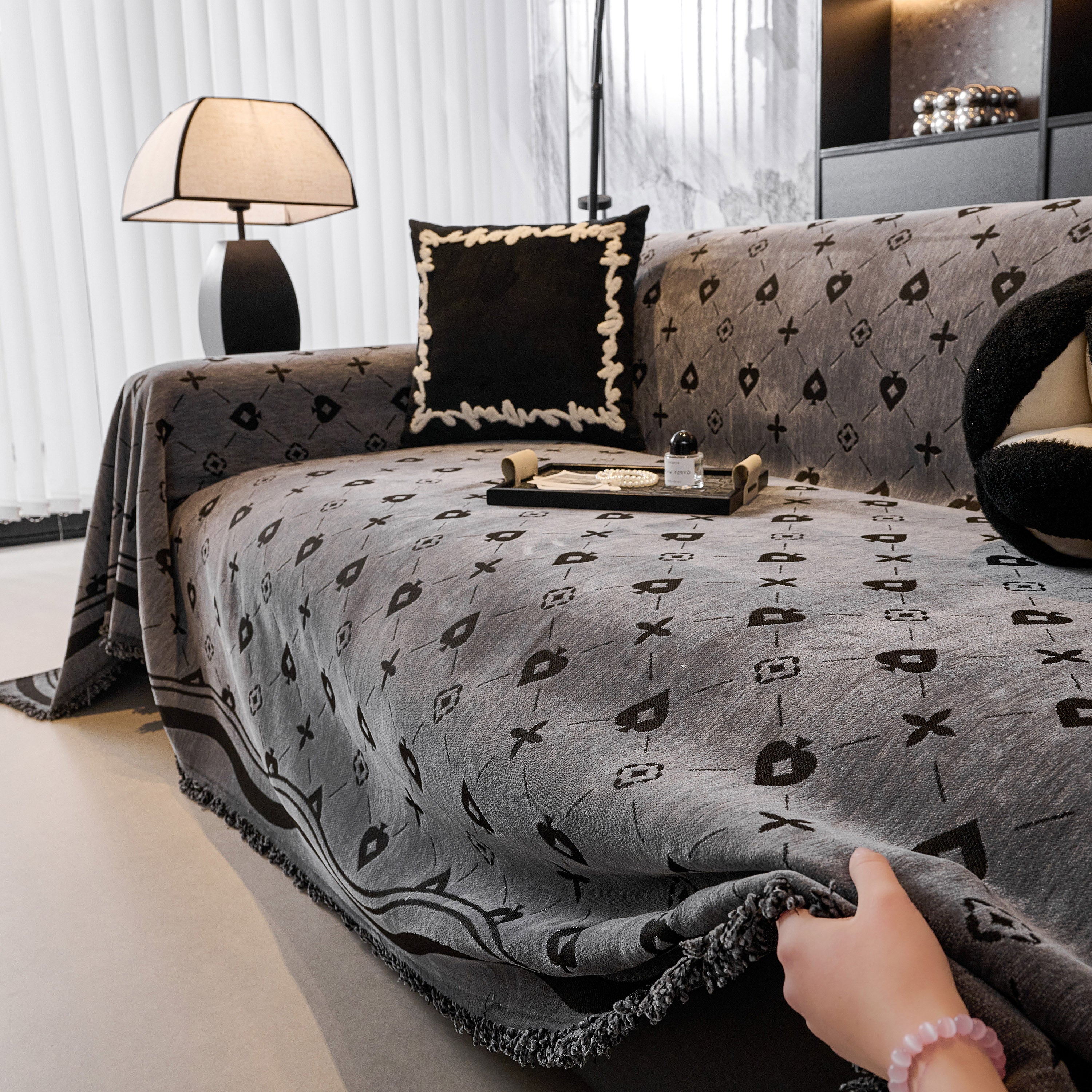 Chenille Jacquard Sofa Throw Cover Blanket, Luxury Thick Woven Couch Cover For Sofa