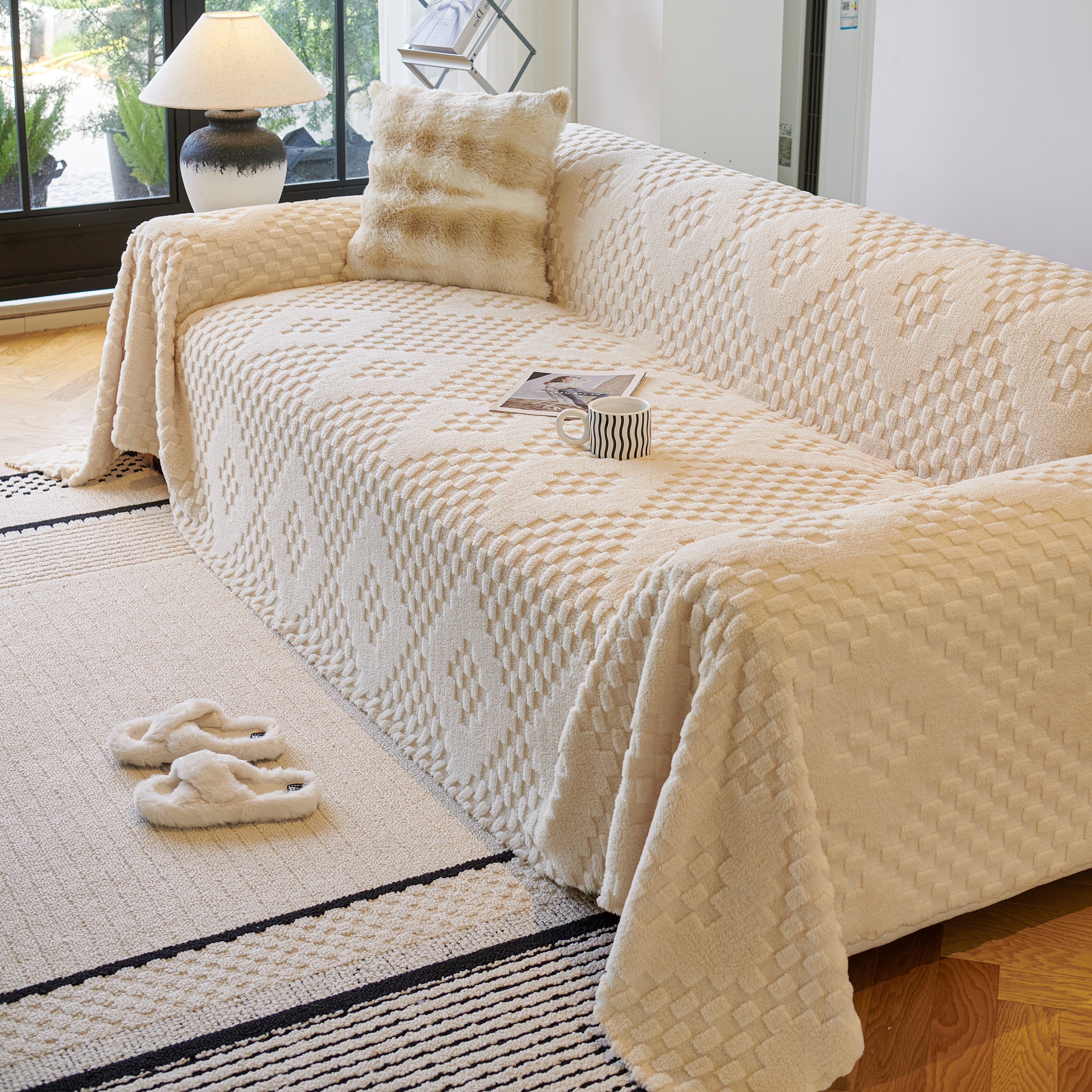 Thickened 3d Plush Premium Living Spaces Couch Covers Soft And Warm Couch Protector Blanket
