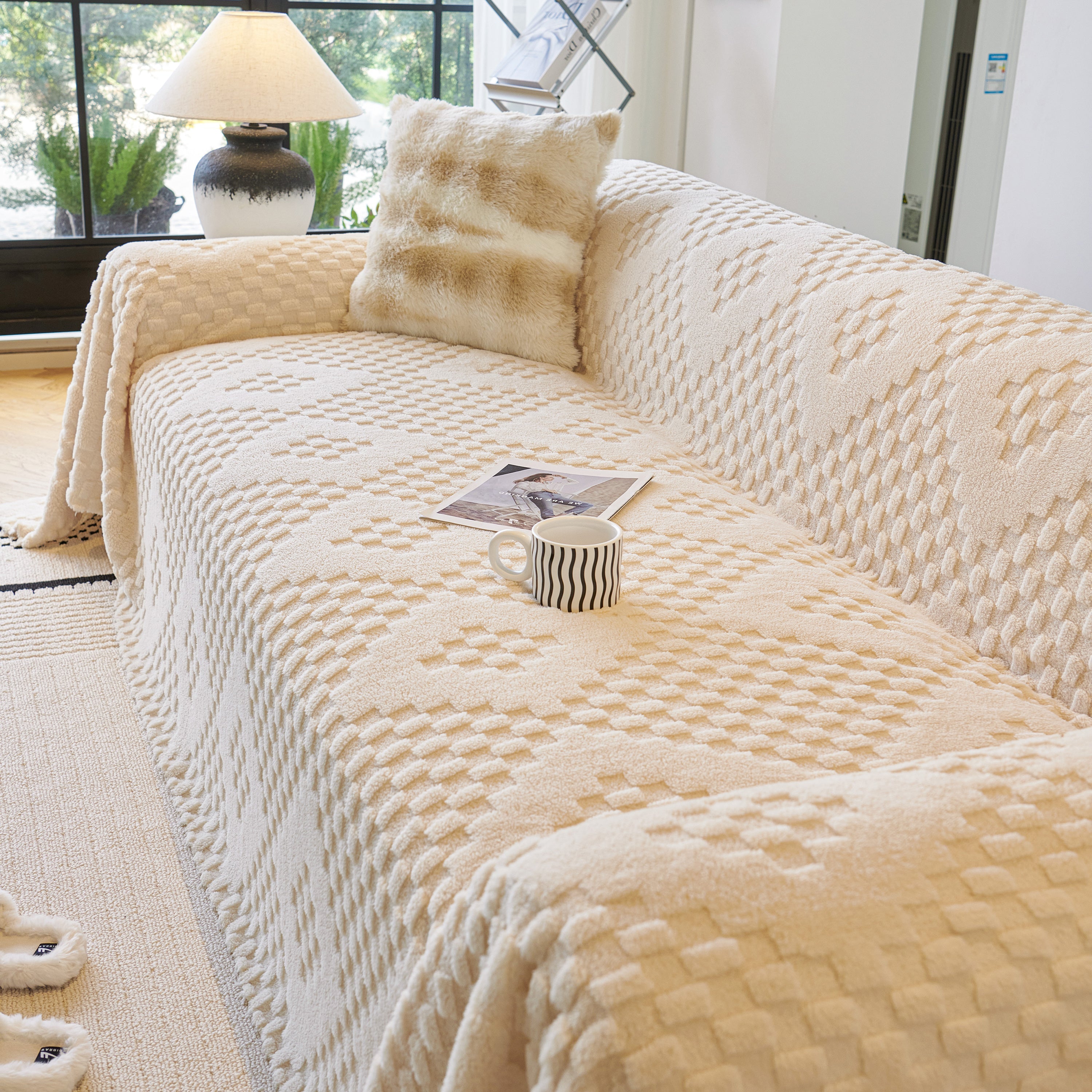 Thickened 3d Plush Premium Living Spaces Couch Covers Soft And Warm Couch Protector Blanket
