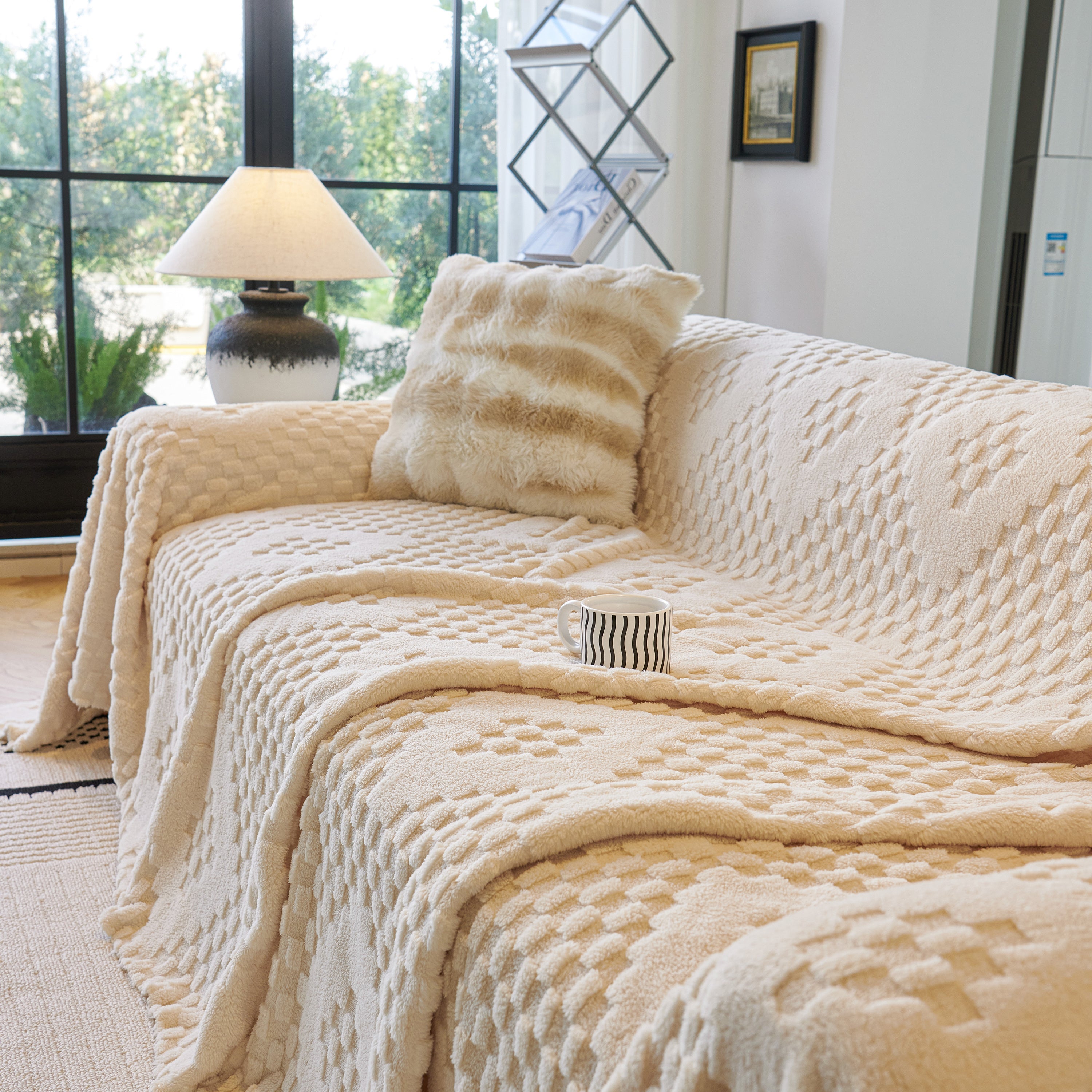 Thickened 3d Plush Premium Living Spaces Couch Covers Soft And Warm Couch Protector Blanket