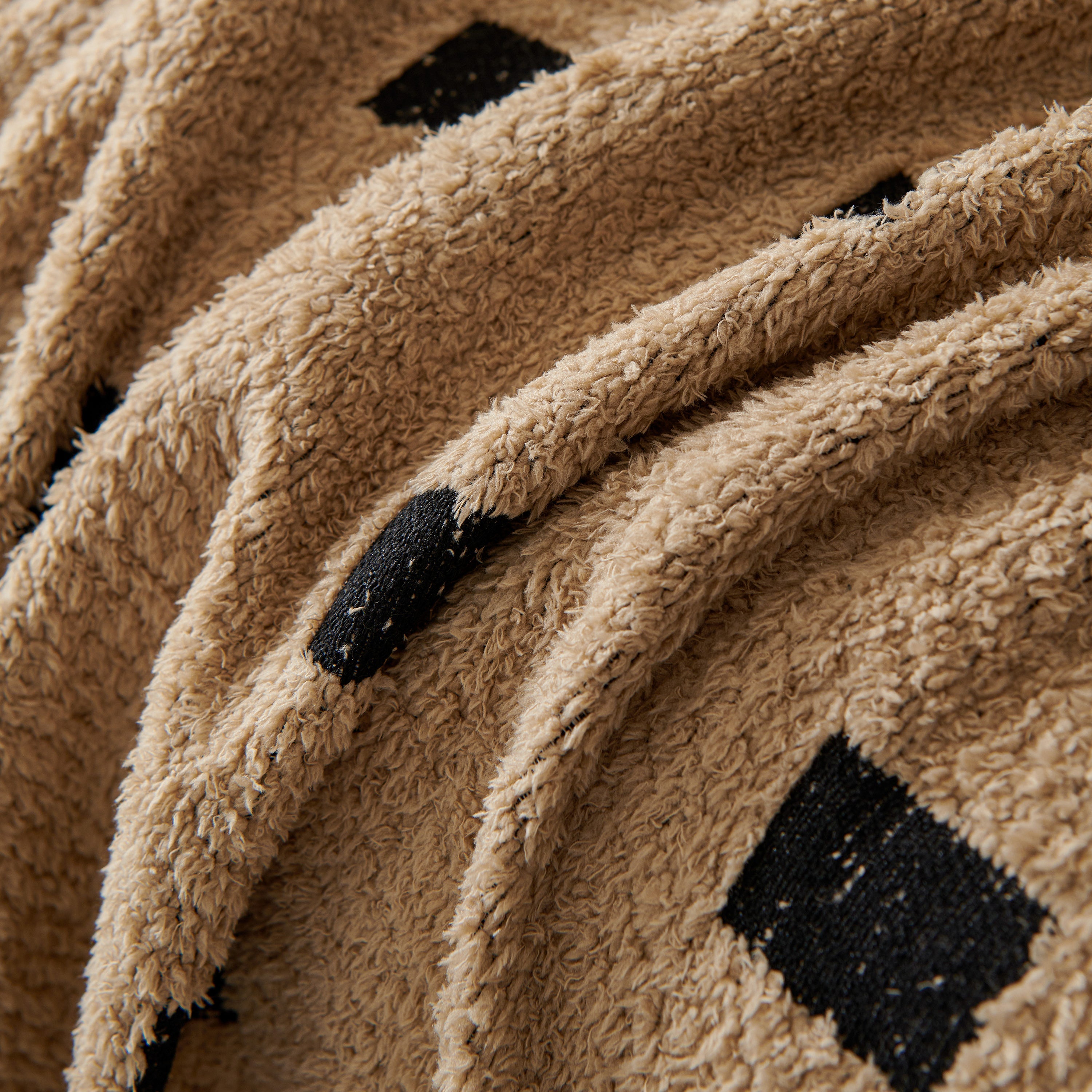 Sofa Throw Blanket With Woven Geometric Pattern & Tassels, Soft & Thick Couch Cover