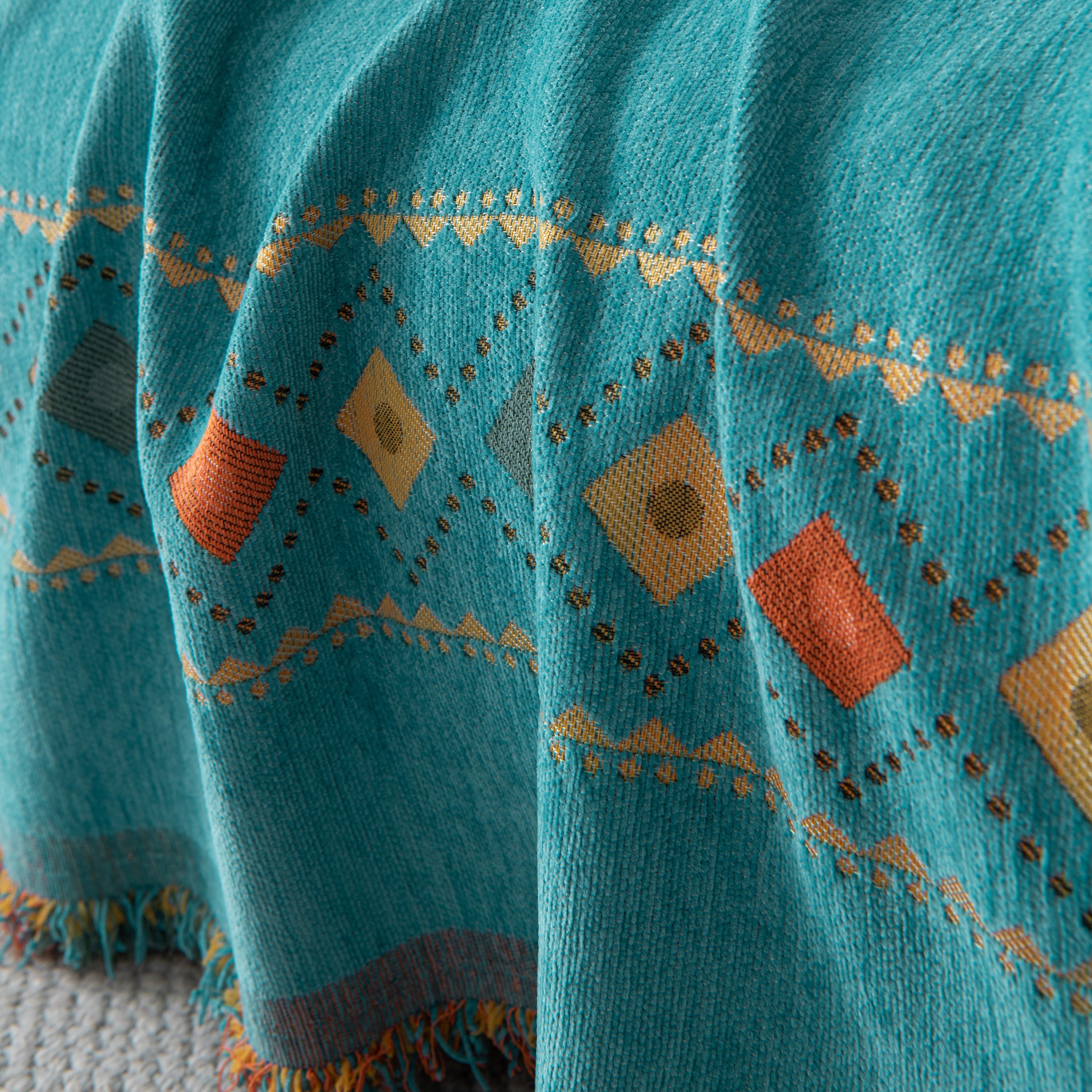 Bohemian Geometric Sofa Throw Cover, Cozy & Protective Ethnic-inspired Couch Cover