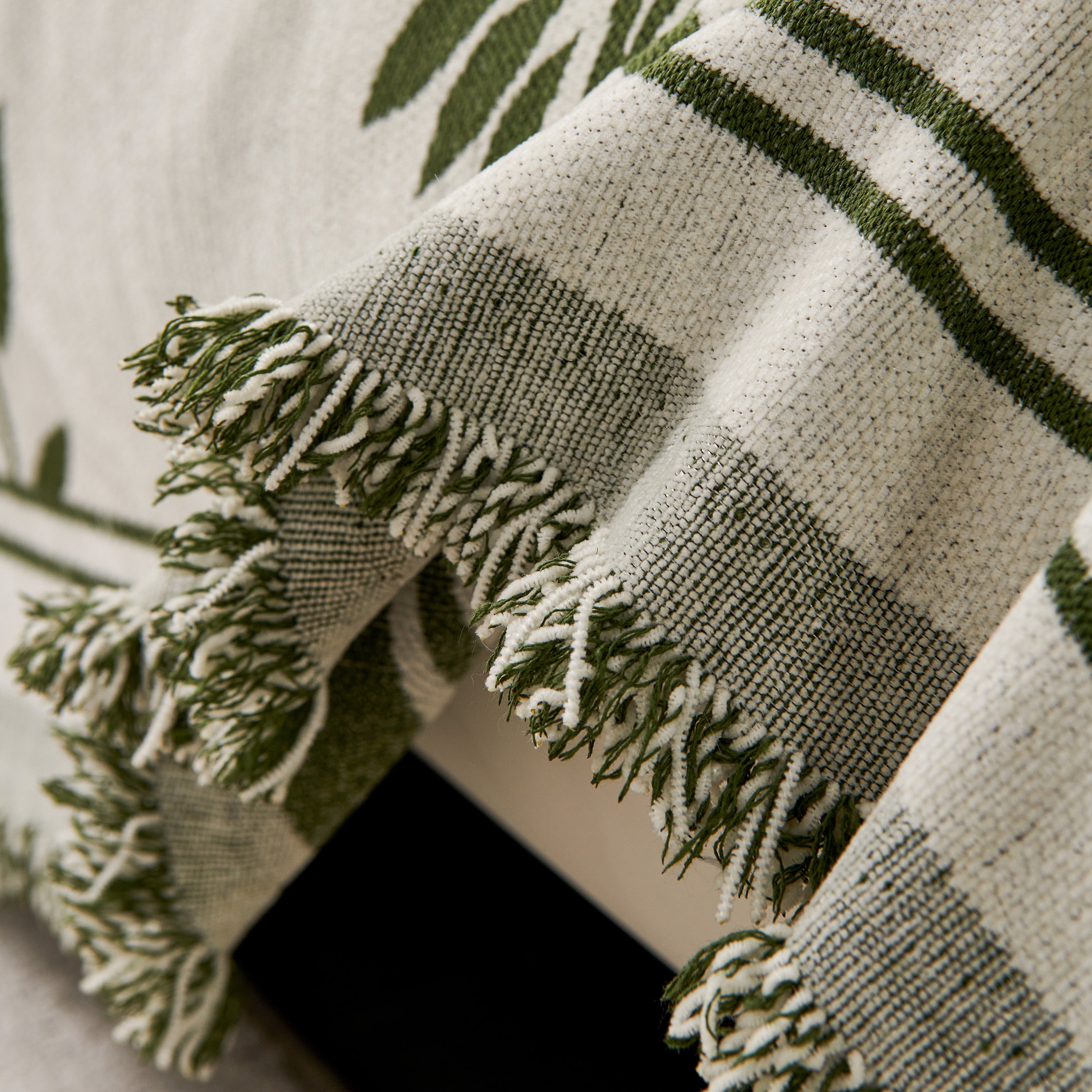 Modern Minimalist Chenille Willow Leaf Pattern Couch Cover Blanket, Luxurious Blankets For The Sofa