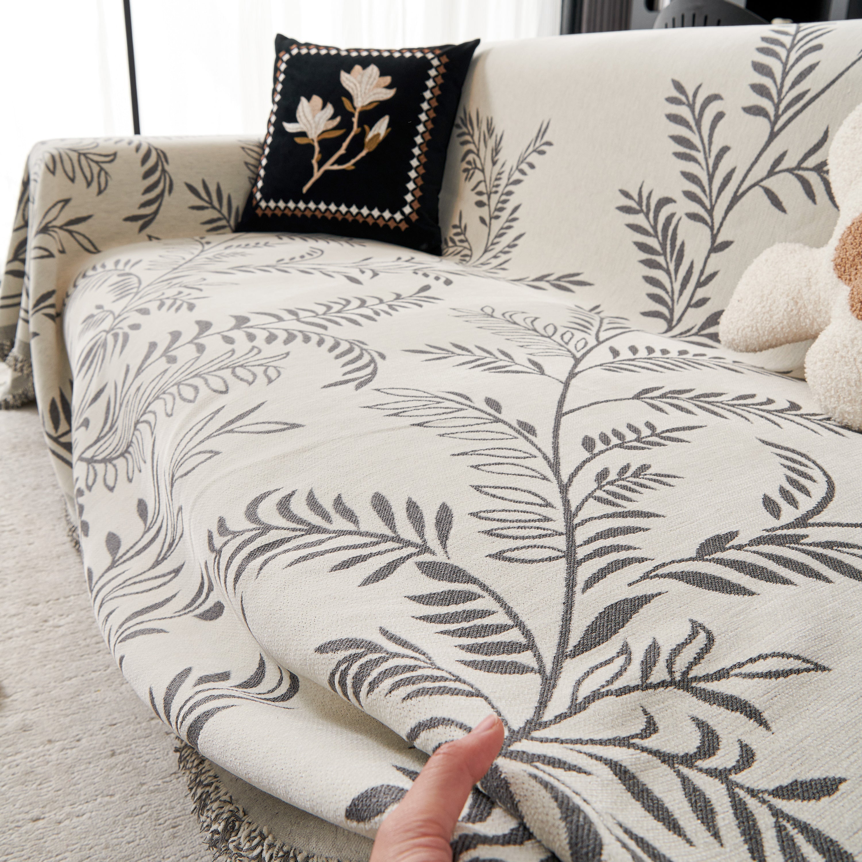 Modern Minimalist Chenille Willow Leaf Pattern Couch Cover Blanket, Luxurious Blankets For The Sofa