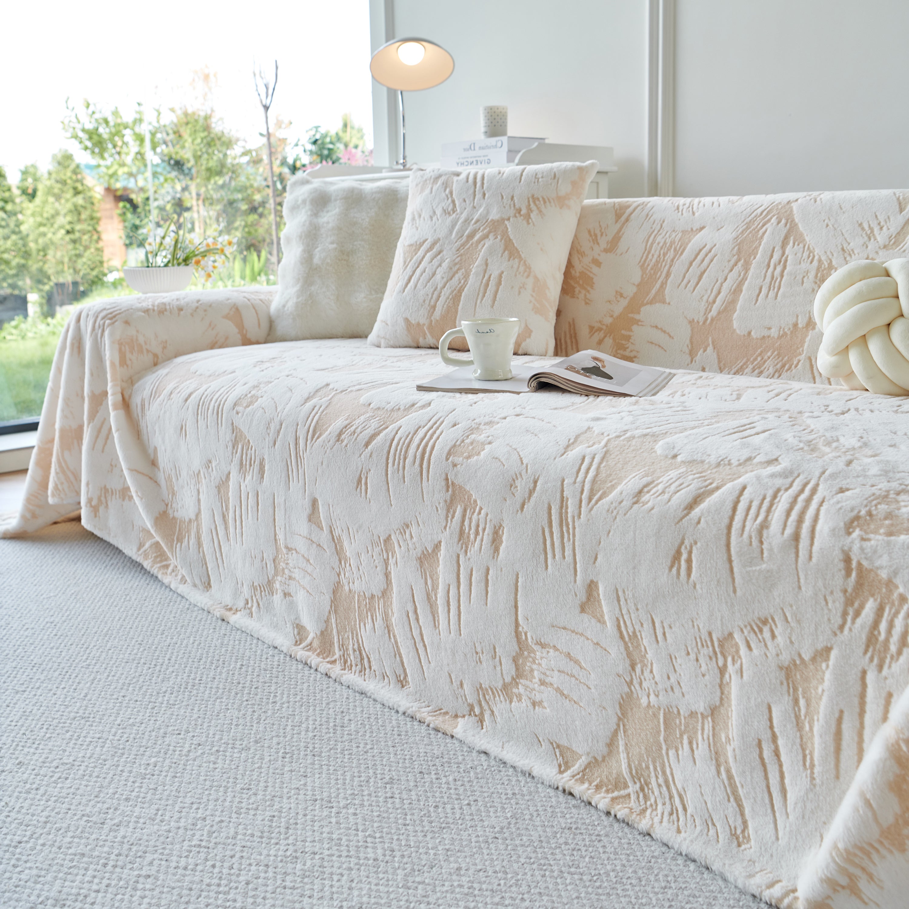 Plush Faux Fur Warm Sofa Cover With Waves Jacquard Textured Throw Blankets For Couch