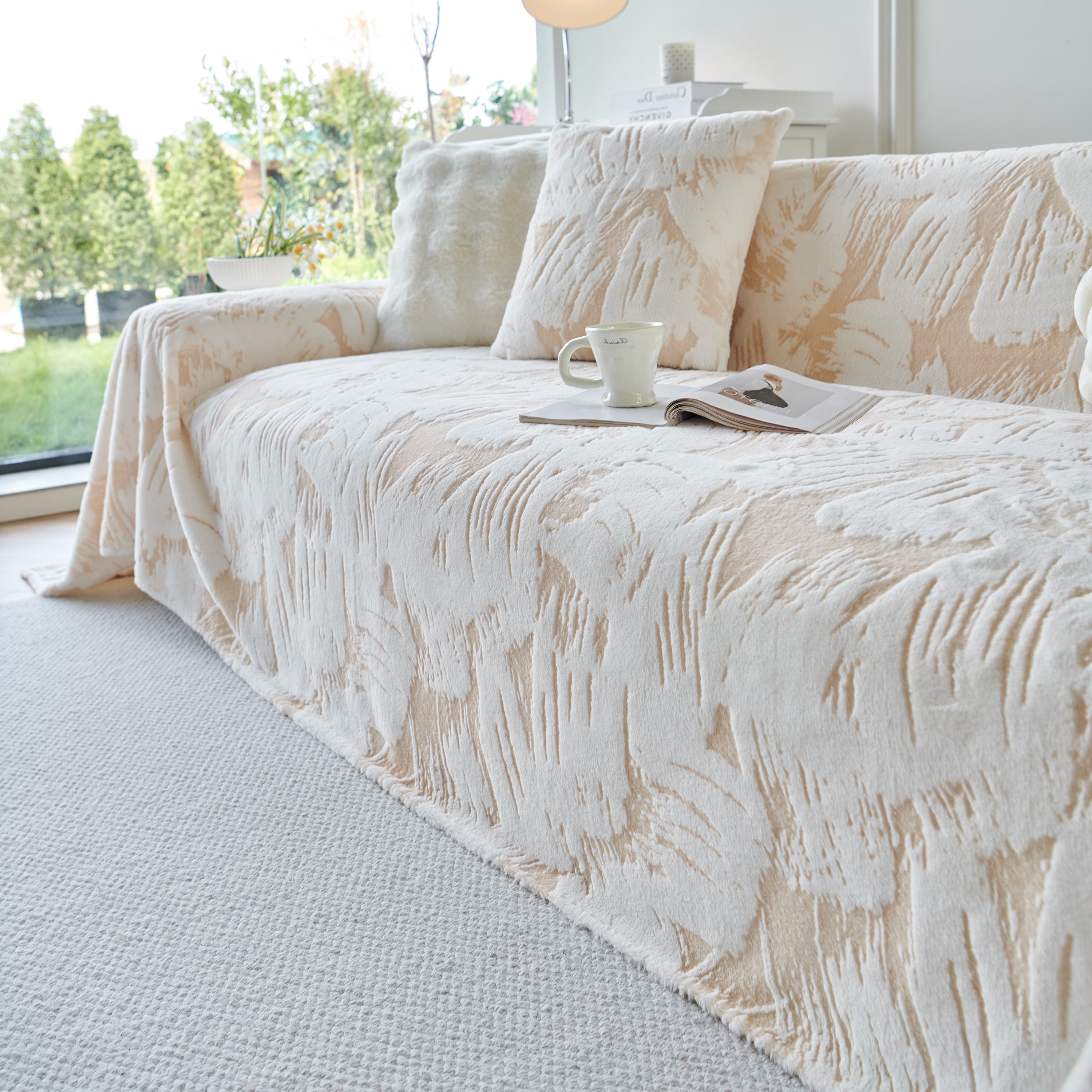Plush Faux Fur Warm Sofa Cover With Waves Jacquard Textured Throw Blankets For Couch