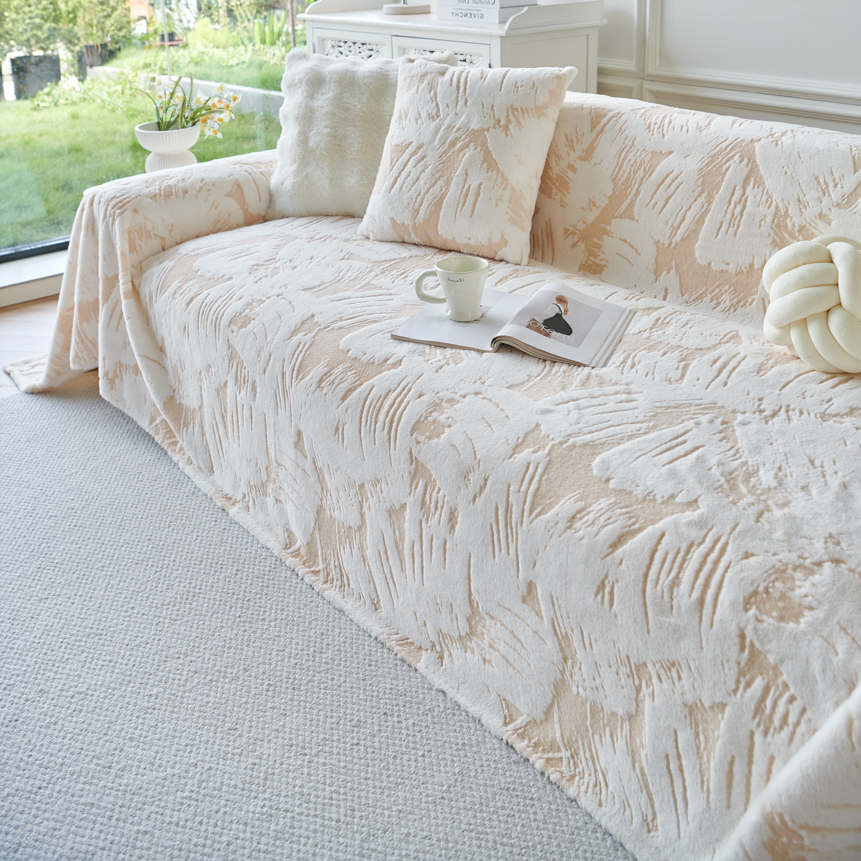 Plush Faux Fur Warm Sofa Cover With Waves Jacquard Textured Throw Blankets For Couch