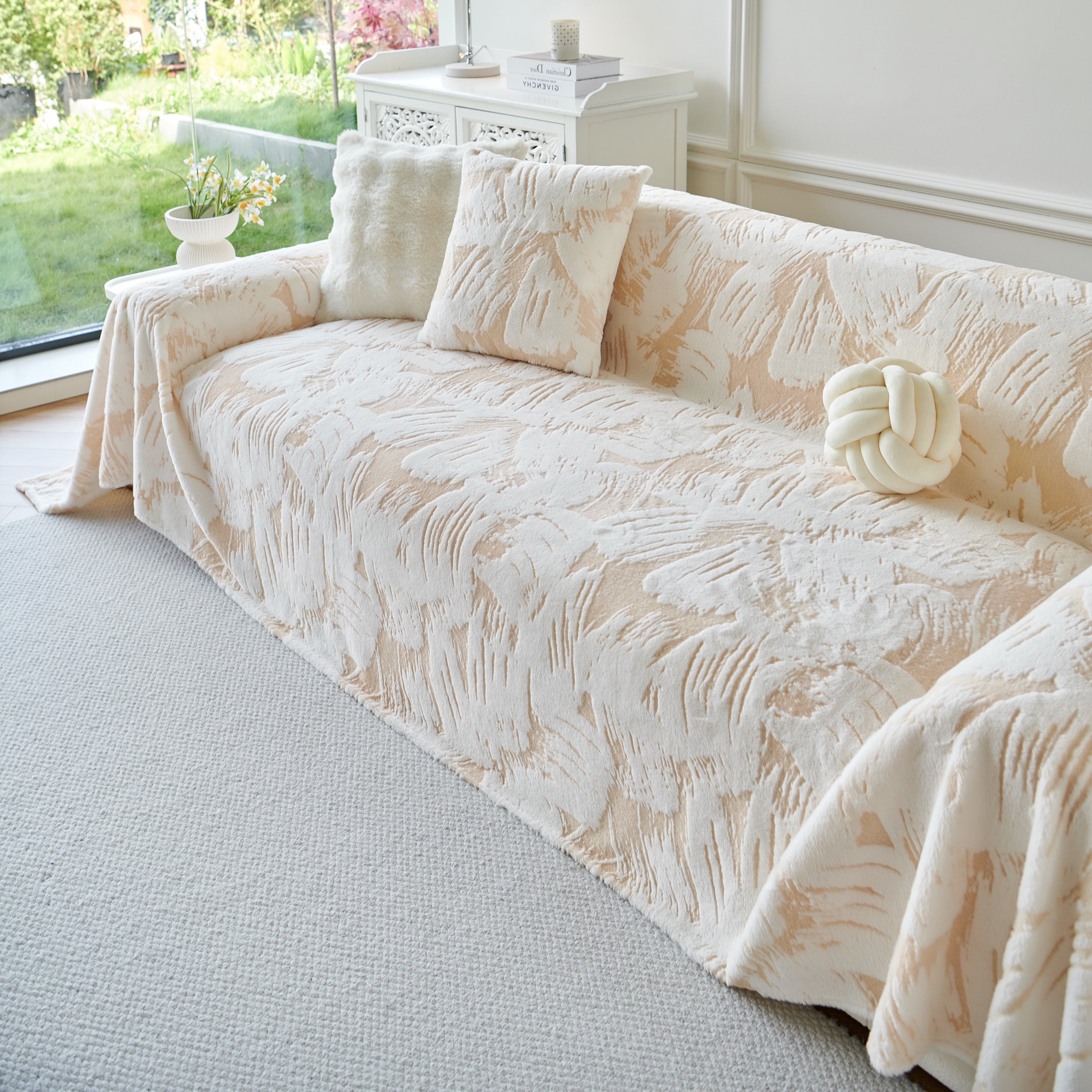 Plush Faux Fur Warm Sofa Cover With Waves Jacquard Textured Throw Blankets For Couch