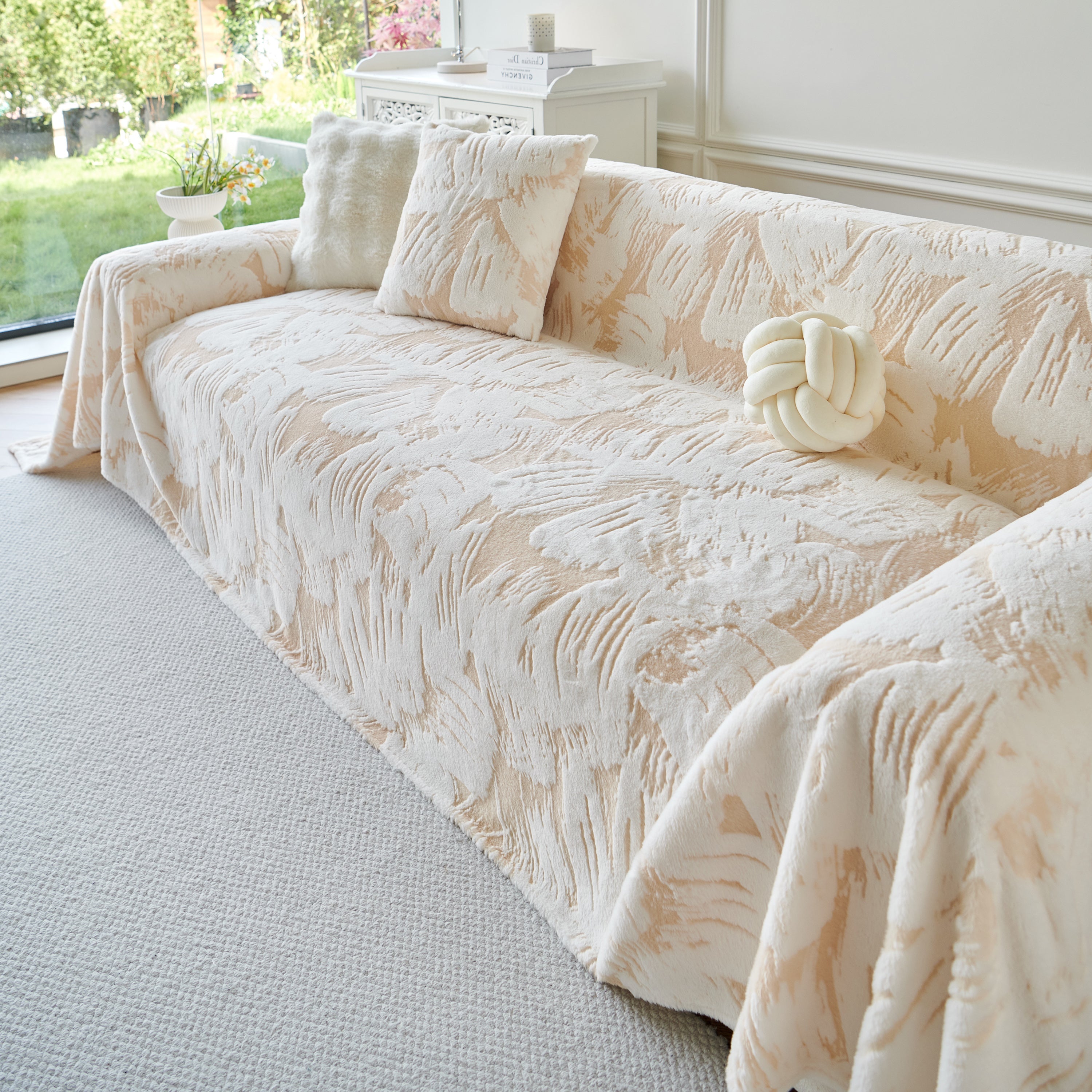 Plush Faux Fur Warm Sofa Cover With Waves Jacquard Textured Throw Blankets For Couch
