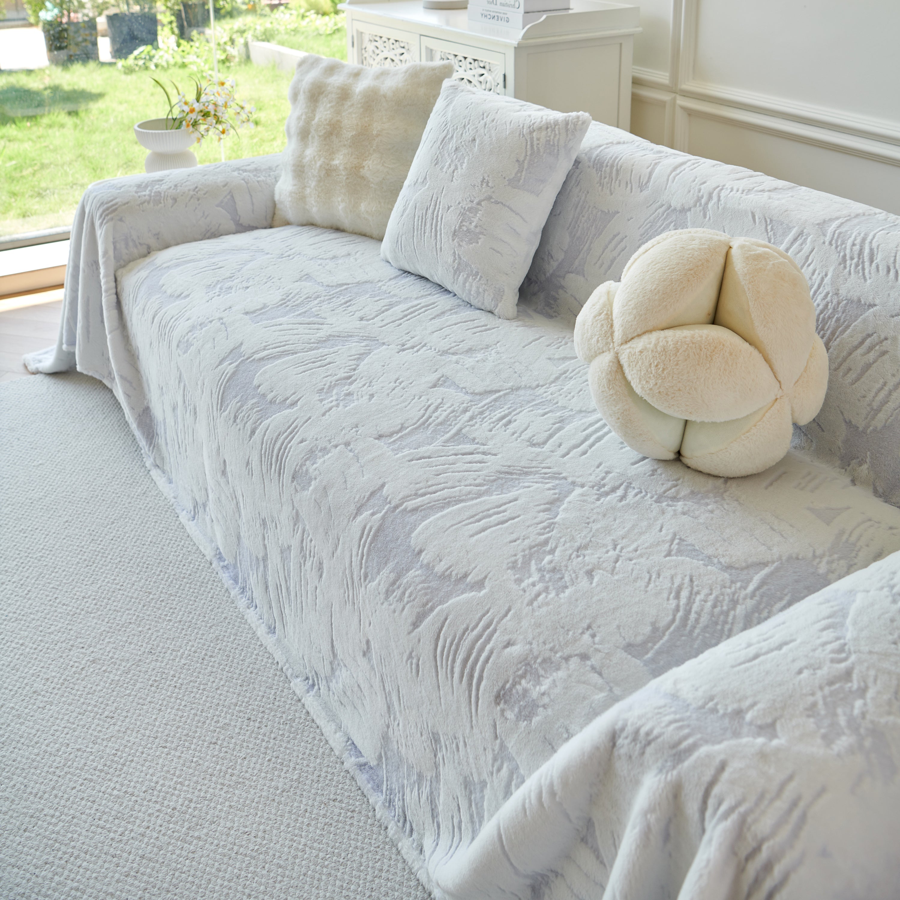 Plush Faux Fur Warm Sofa Cover With Waves Jacquard Textured Throw Blankets For Couch