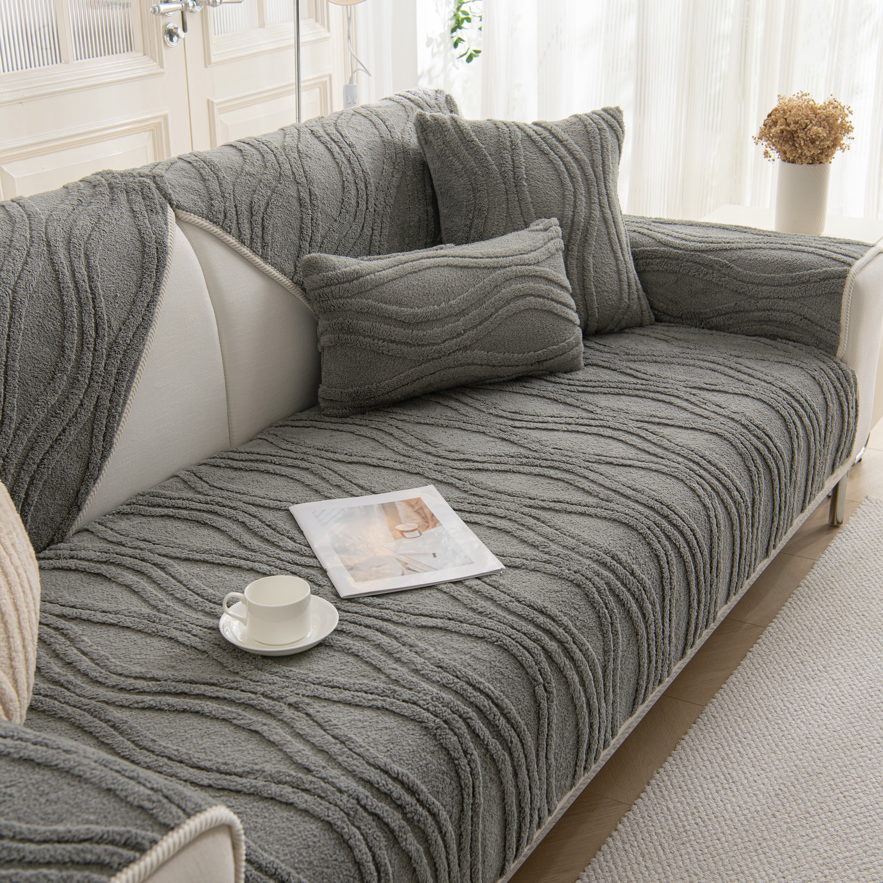 Winter Thickened Non-slip Blanket, Three-dimensional Embossed Cotton Velvet Sofa Cover