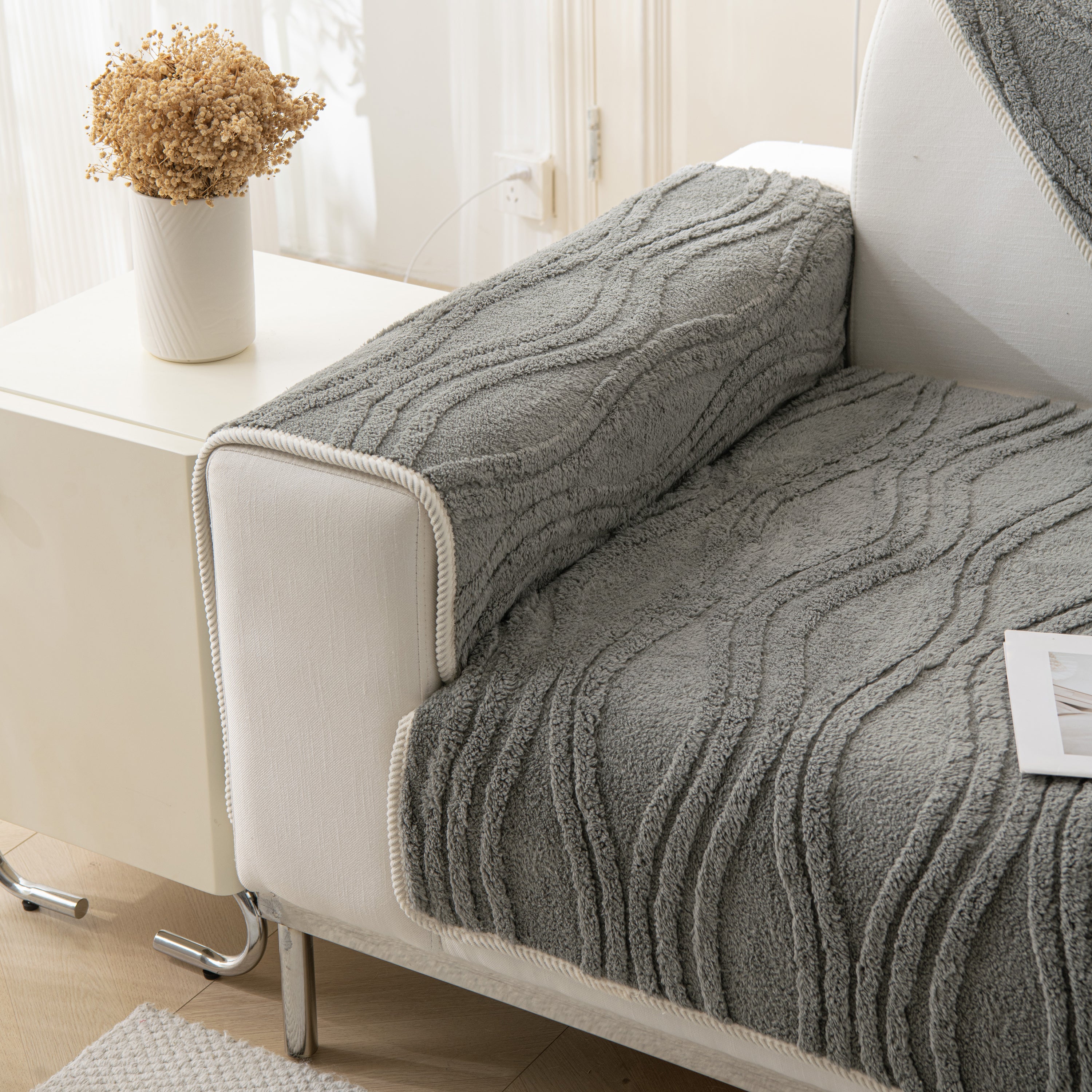 Winter Thickened Non-slip Blanket, Three-dimensional Embossed Cotton Velvet Sofa Cover