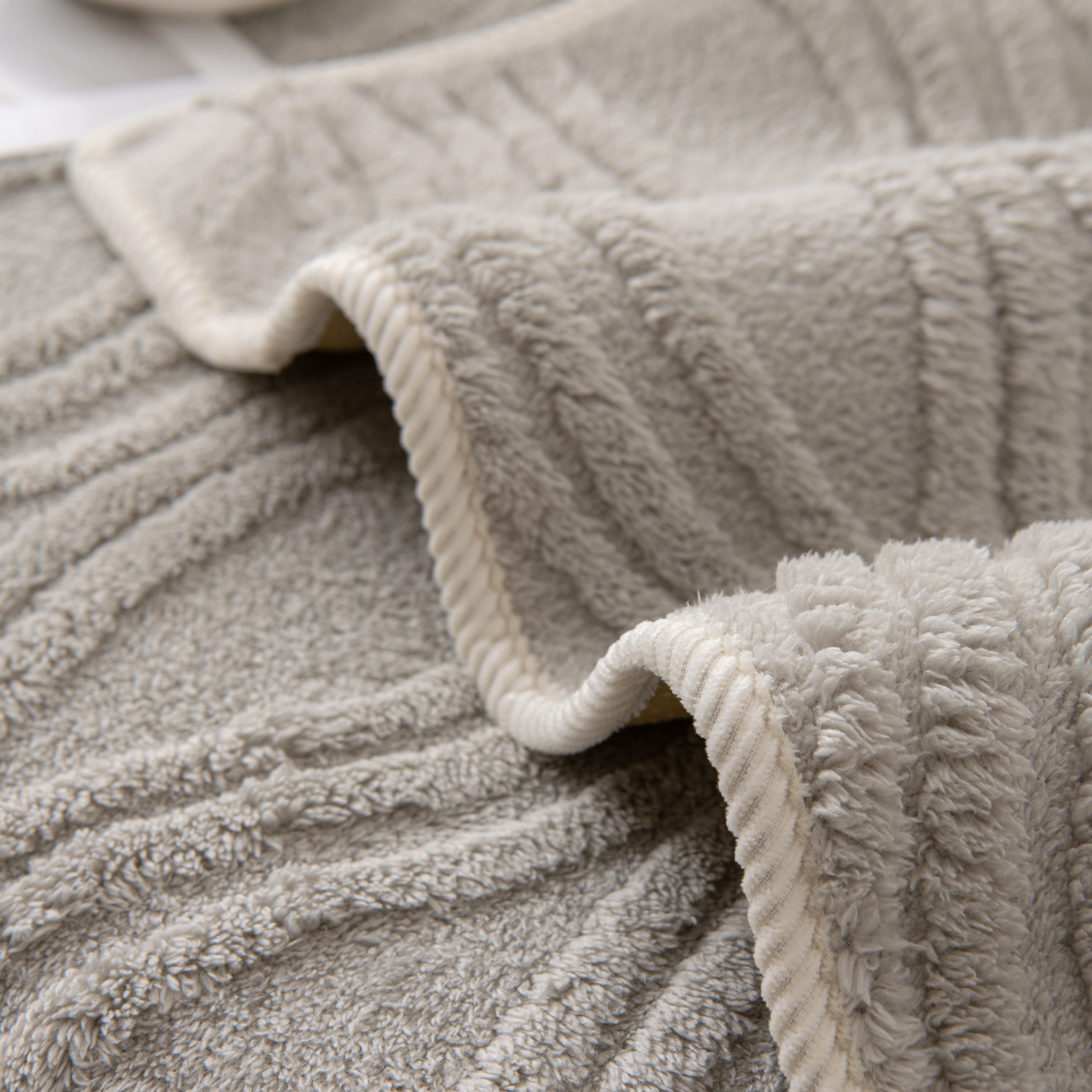 Winter Thickened Non-slip Blanket, Three-dimensional Embossed Cotton Velvet Sofa Cover