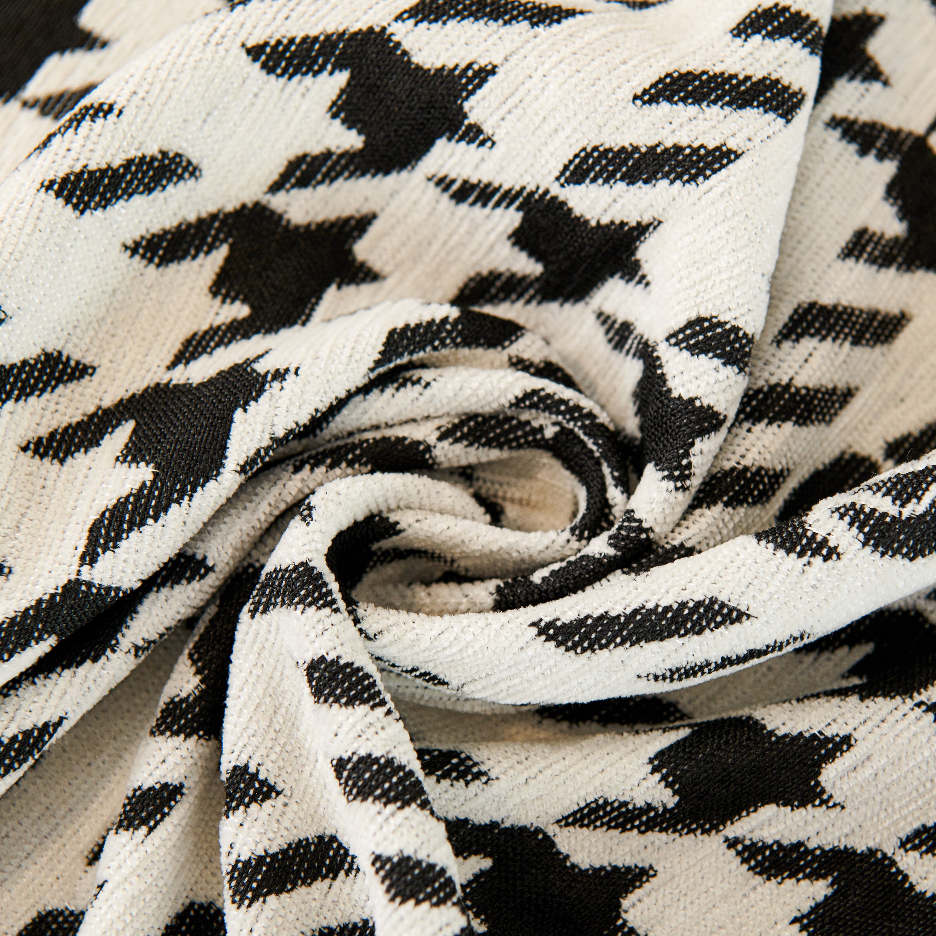 Chenille Houndstooth Sofa Throw Cover, Scratch Proof Cozy Throw Blankets For Couch