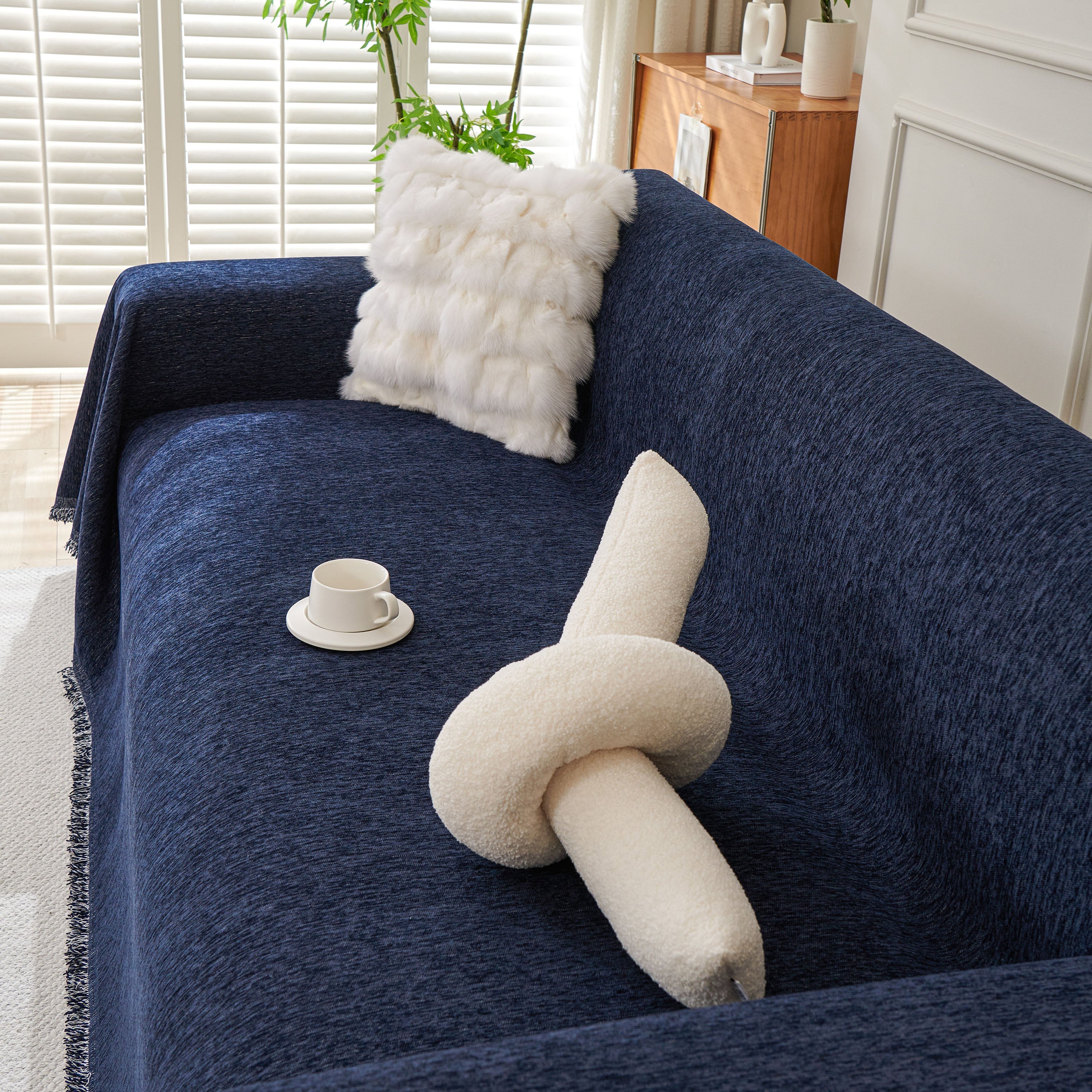 Solid Color Chenille Sofa Throw Blanket, Modern Decor Soft Couch Cover With Fringes