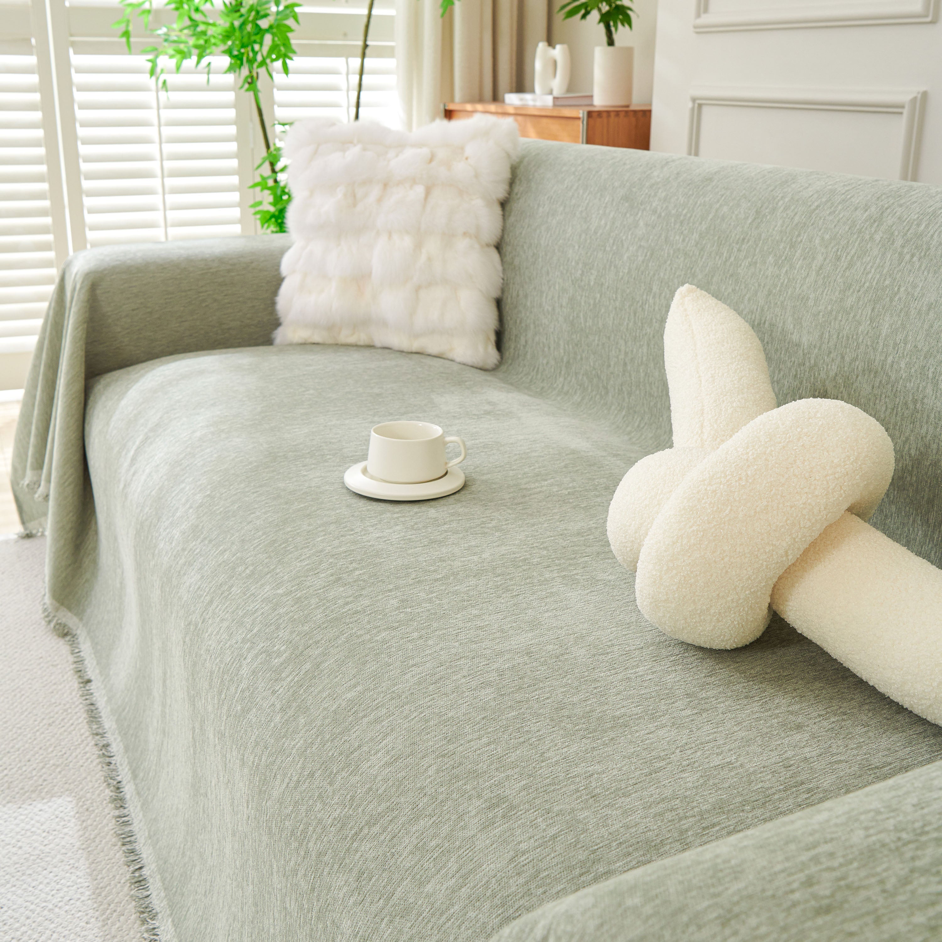 Solid Color Chenille Sofa Throw Blanket, Modern Decor Soft Couch Cover With Fringes