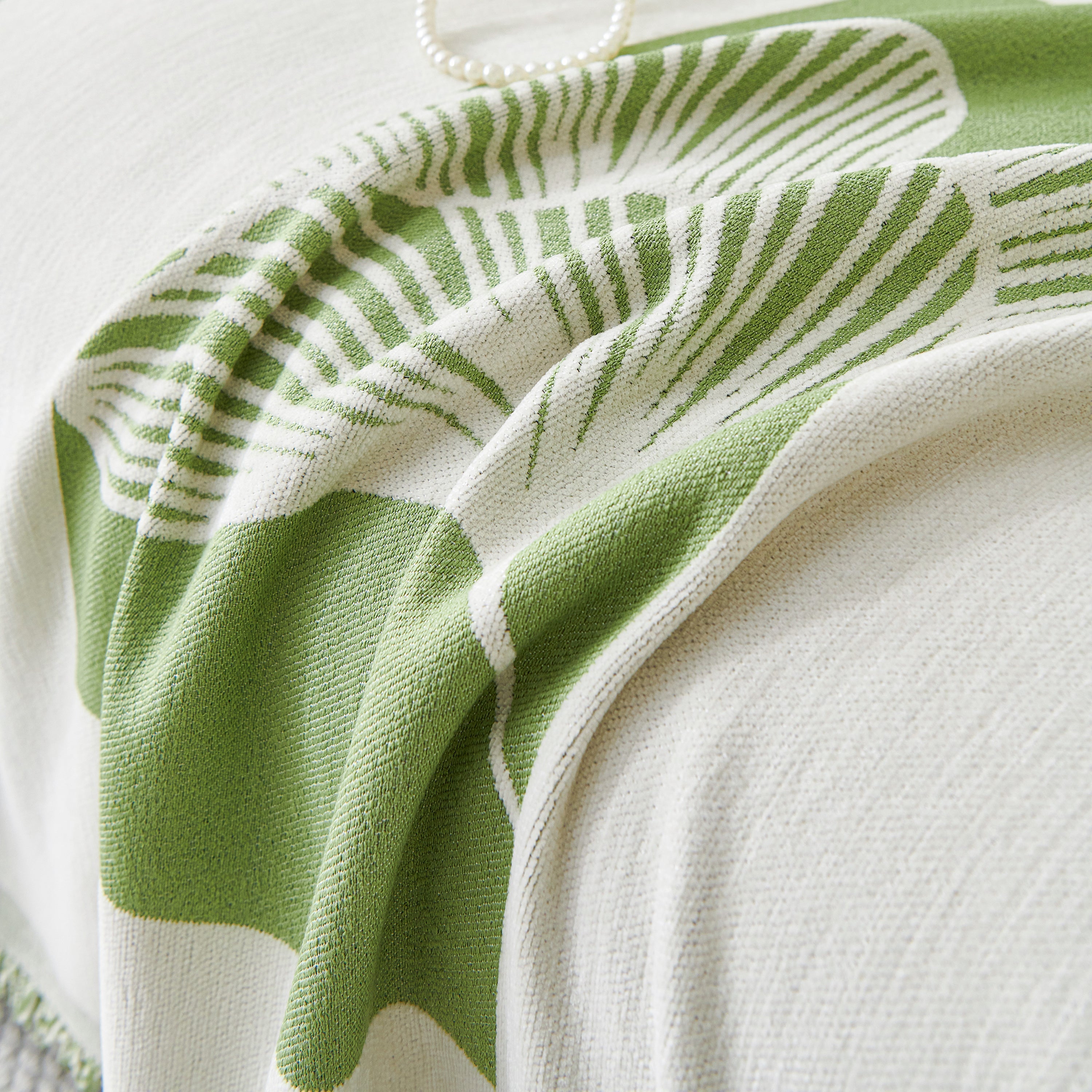 Reversible Ginkgo Leaf Furniture Slipcovers For Sofas Scratch Resistant Sectional Sofa Throw Covers