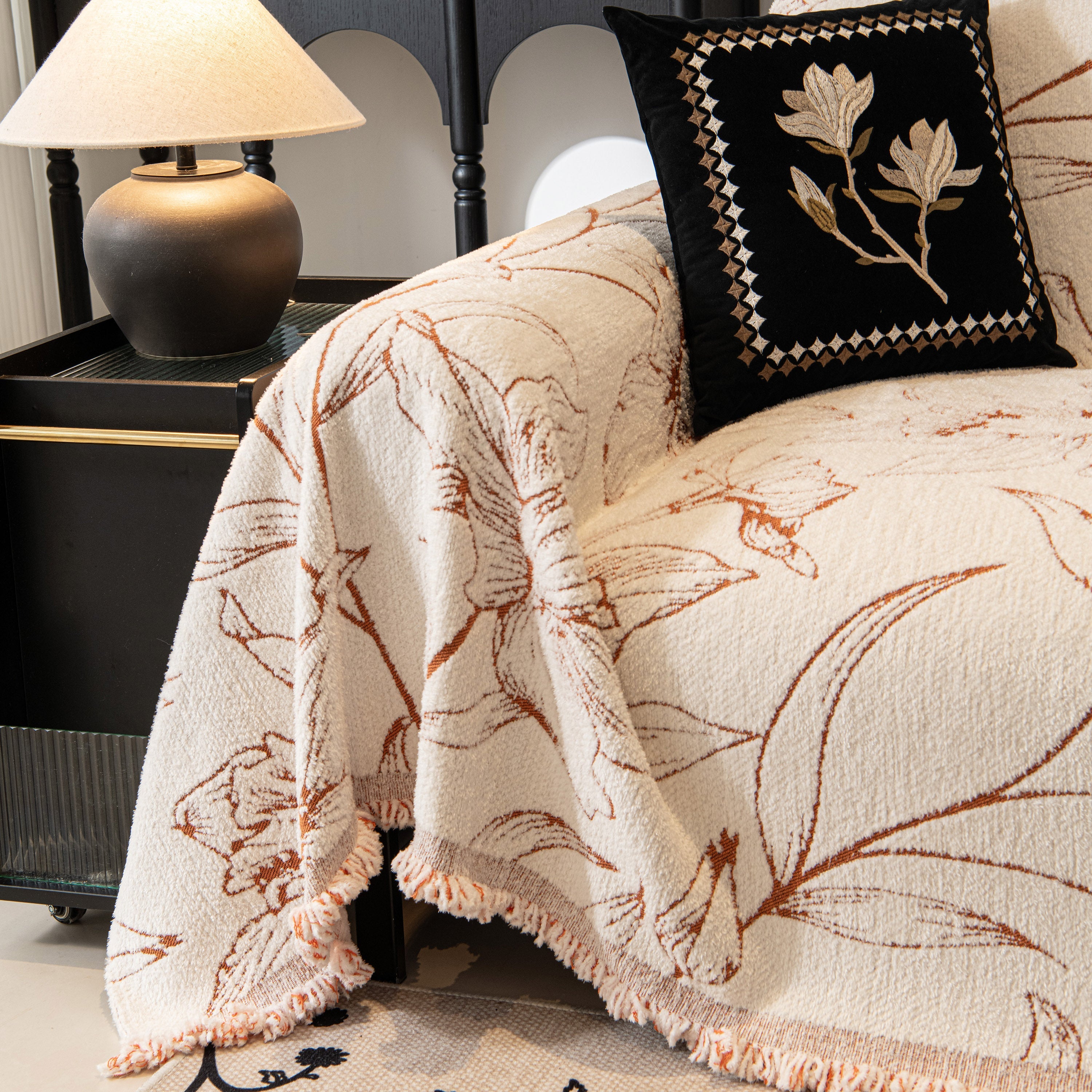 Large Floral Sofa Cover Throw Blanket, Plush Jacquard Non-shedding Couch Cover For Pets