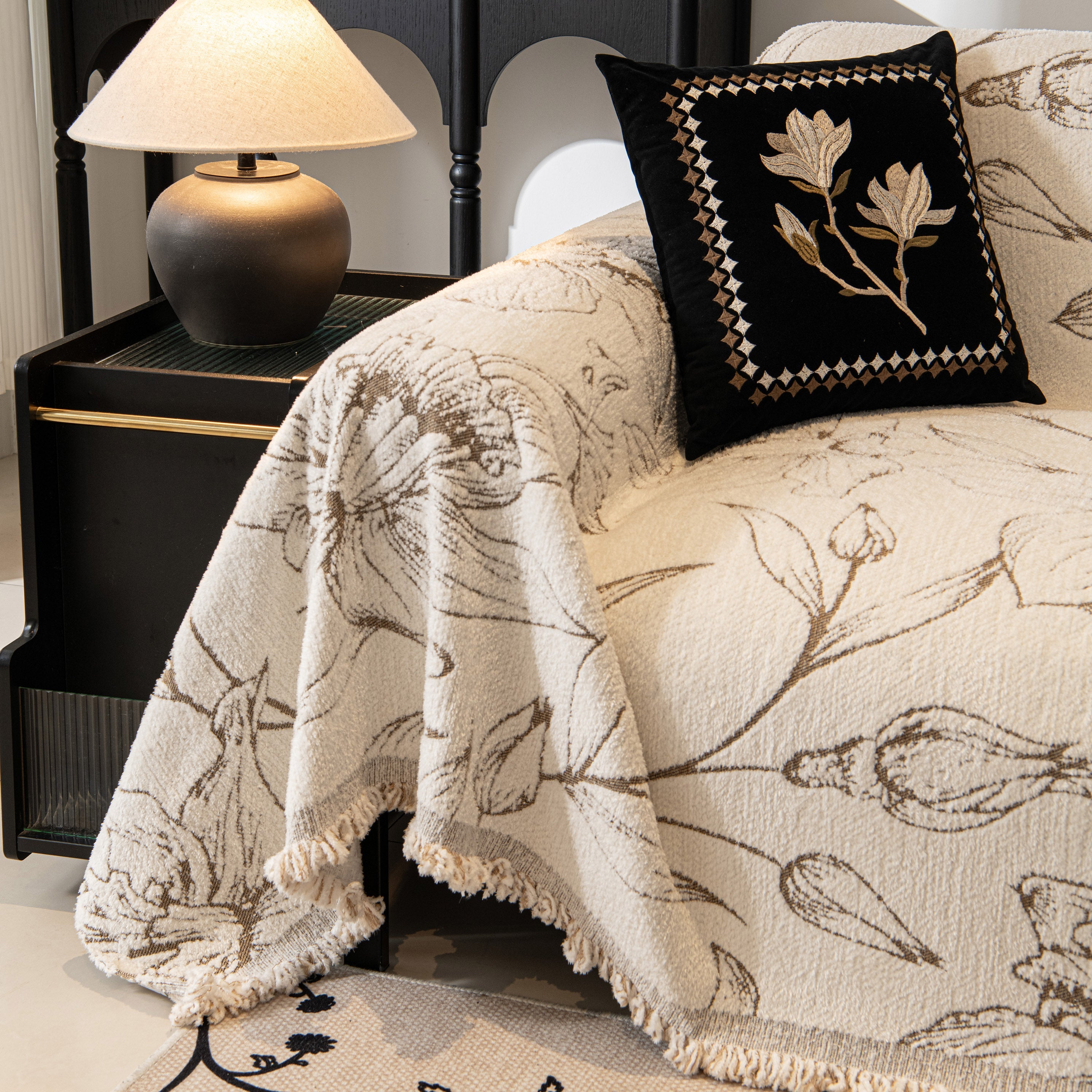 Large Floral Sofa Cover Throw Blanket, Plush Jacquard Non-shedding Couch Cover For Pets