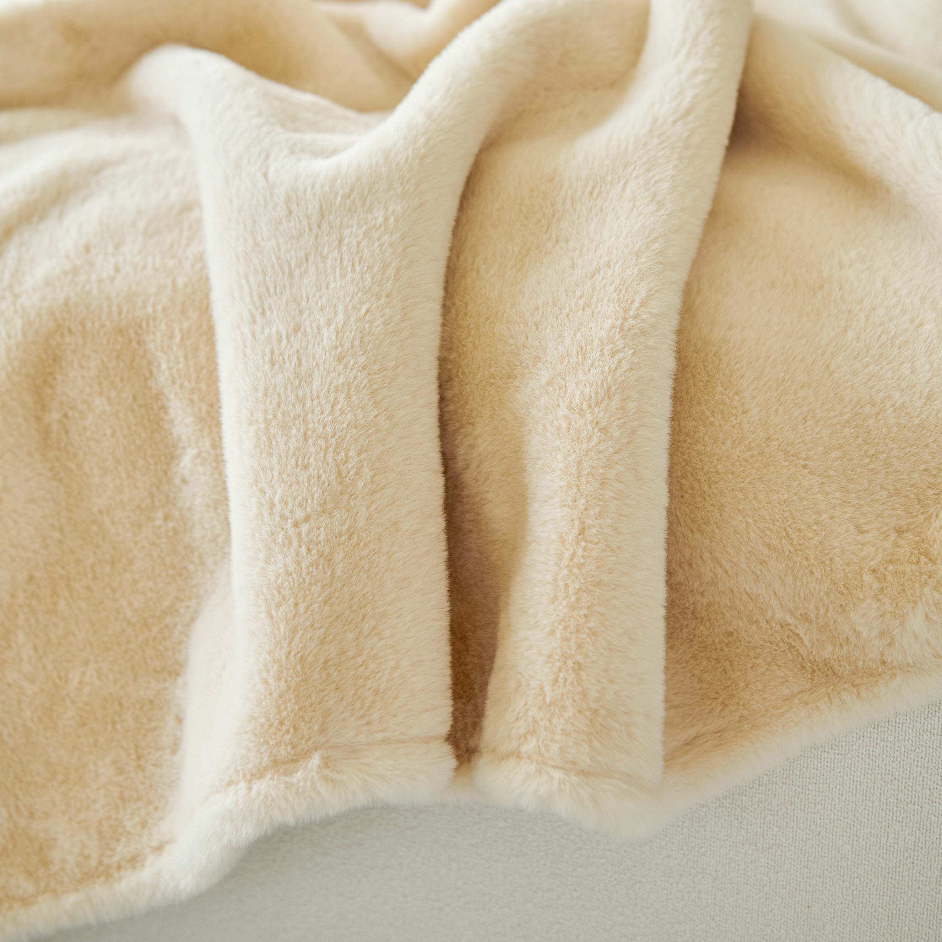 Faux Fur Smooth Plush Comfy Couch Covers, Soft Thicked Durable Blankets And Throws For Sofas