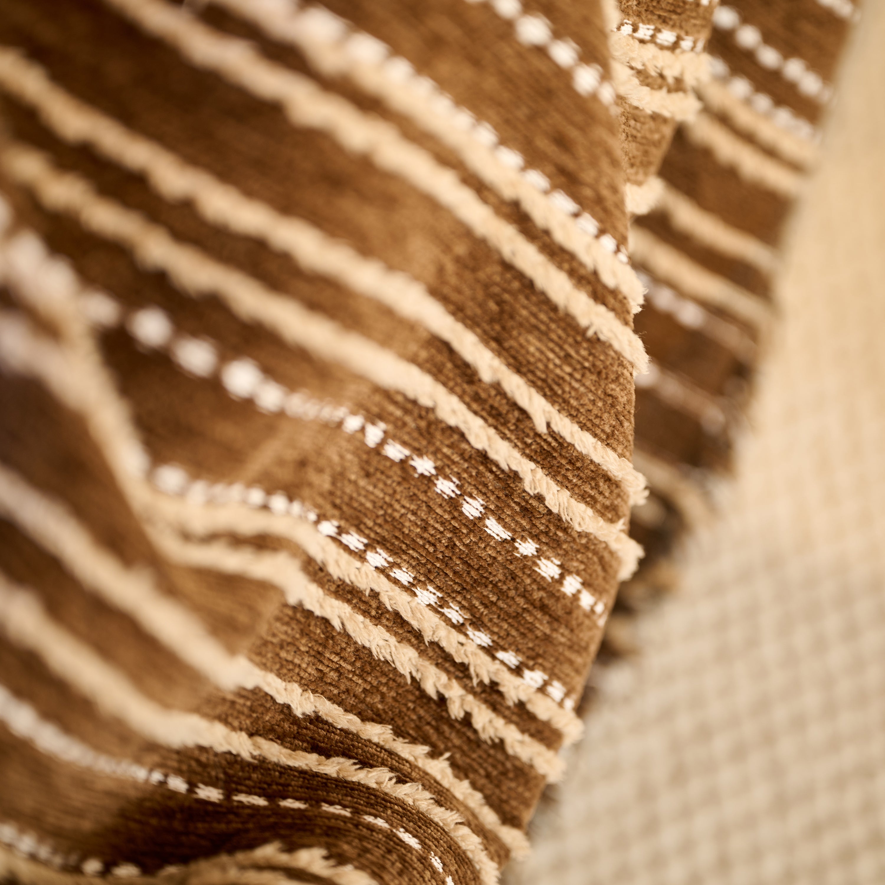 Vintage-inspired Striped Blankets For Couch Covers Luxury Couch Throw Cover With Timeless Elegance