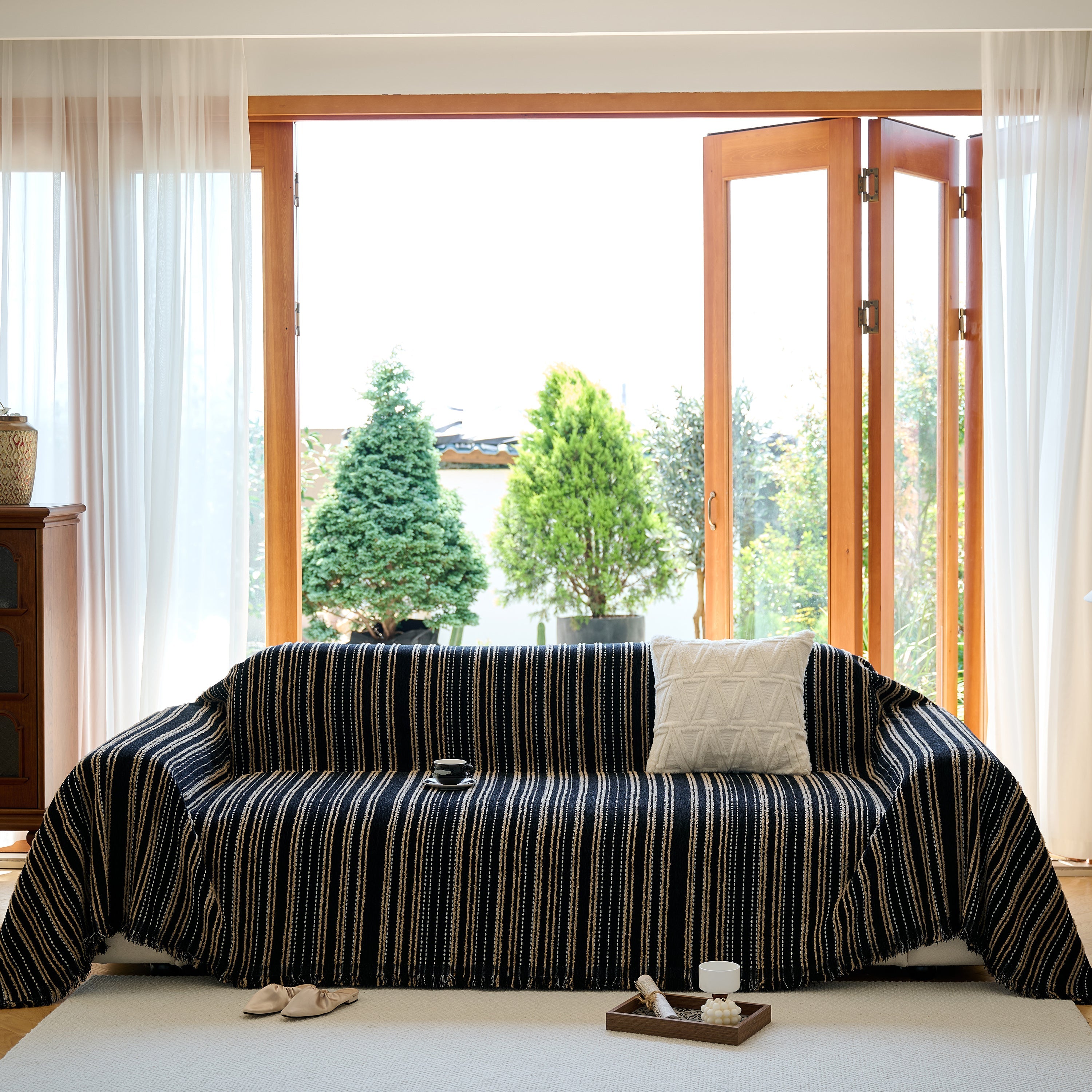 Vintage-inspired Striped Blankets For Couch Covers Luxury Couch Throw Cover With Timeless Elegance