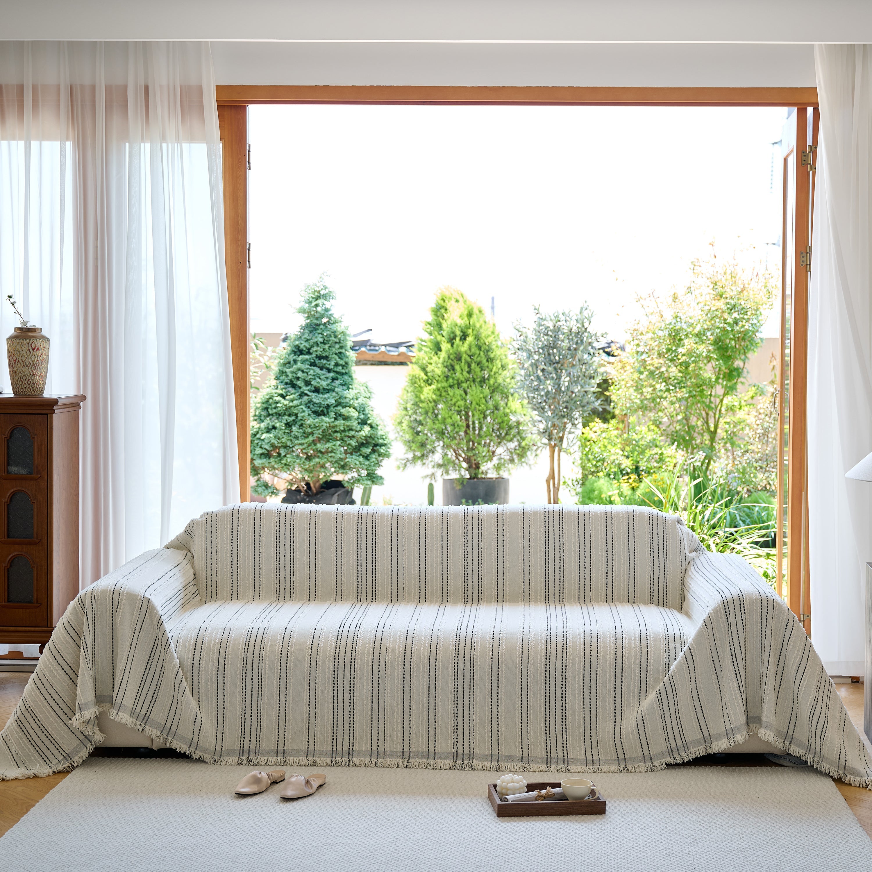 Vintage-inspired Striped Blankets For Couch Covers Luxury Couch Throw Cover With Timeless Elegance