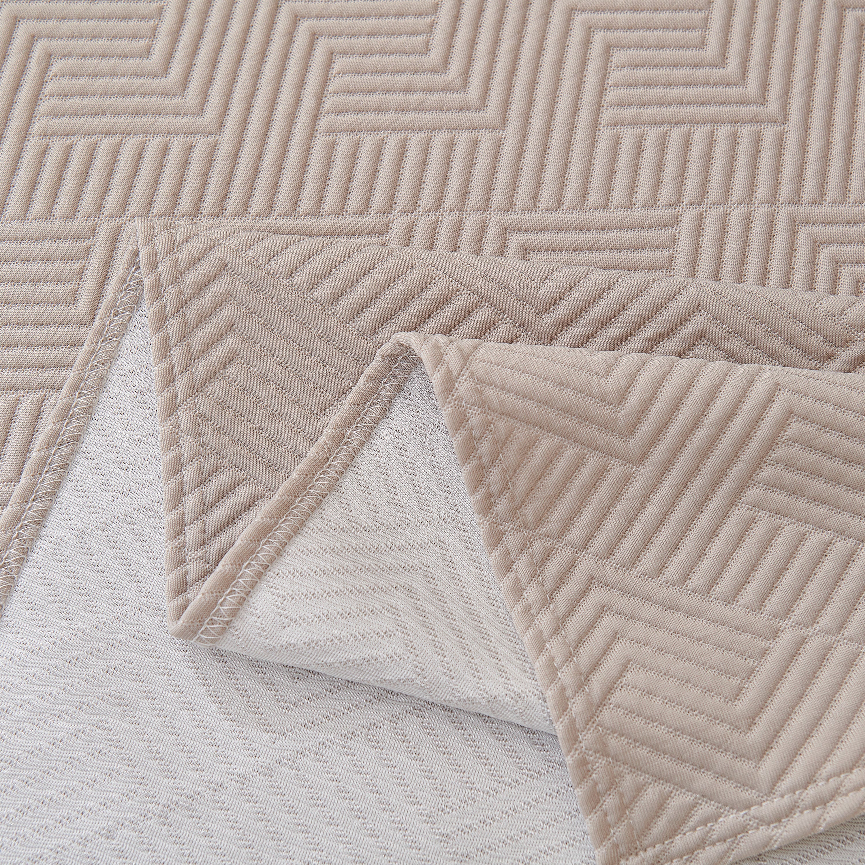 Cooling Scratch Proof Large Sofa Throw Cover, Geometric Texture Couch Protector