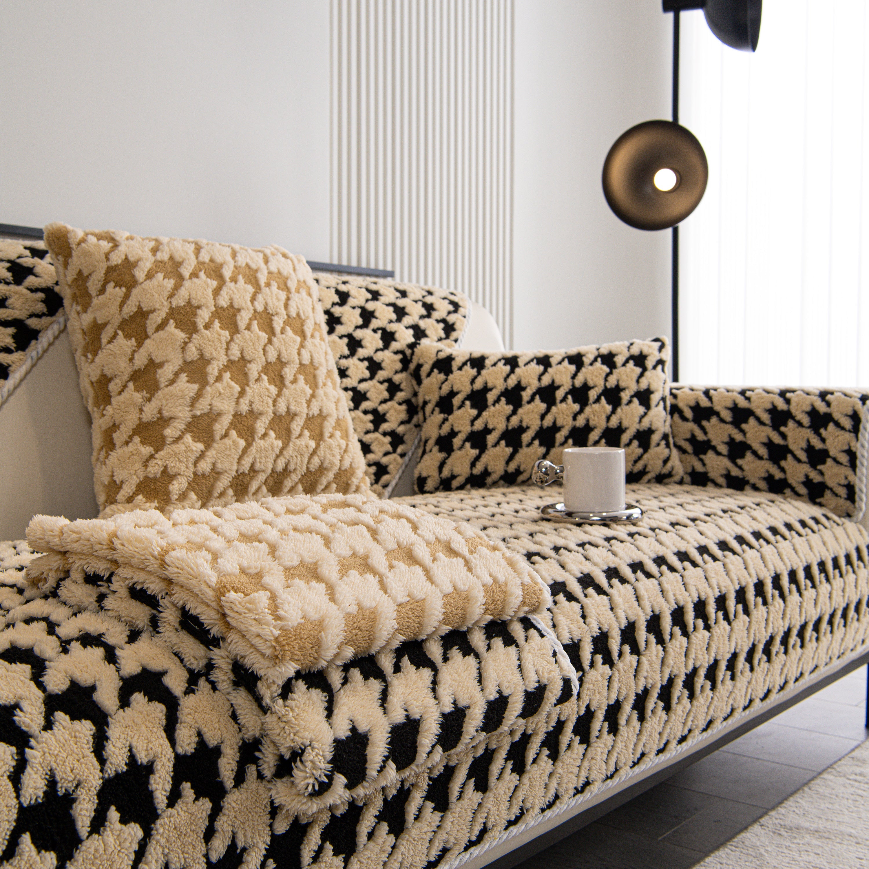 Winter Thickened Sherpa Fleece Houndstooth Sofa Cushion, Non-slip Sofa Cover With Plush