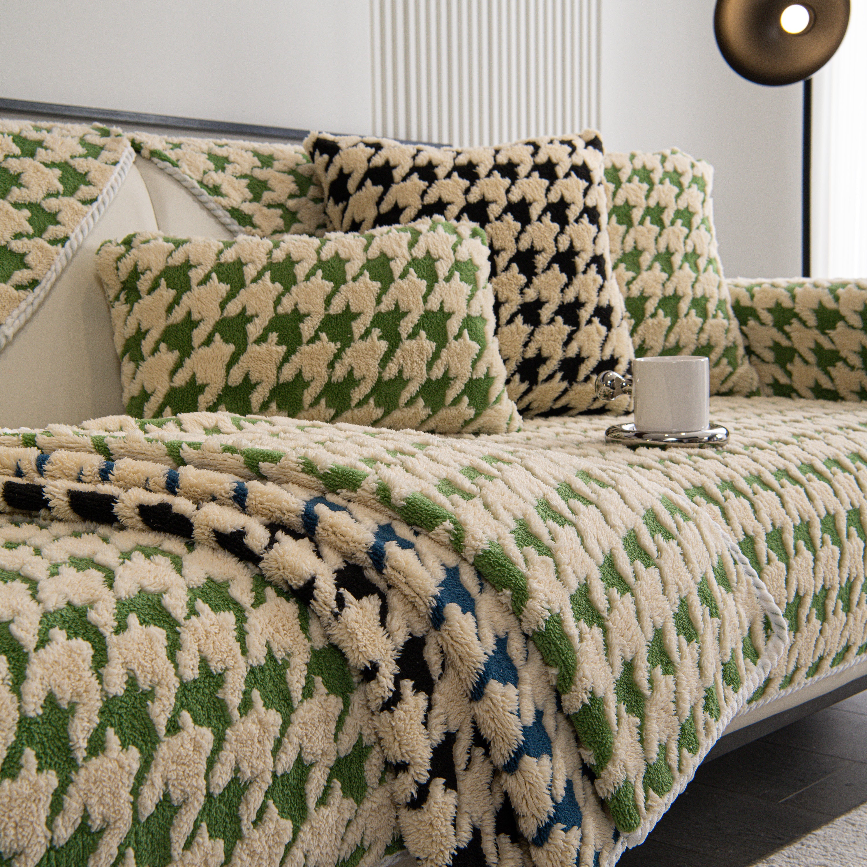 Winter Thickened Sherpa Fleece Houndstooth Sofa Cushion, Non-slip Sofa Cover With Plush