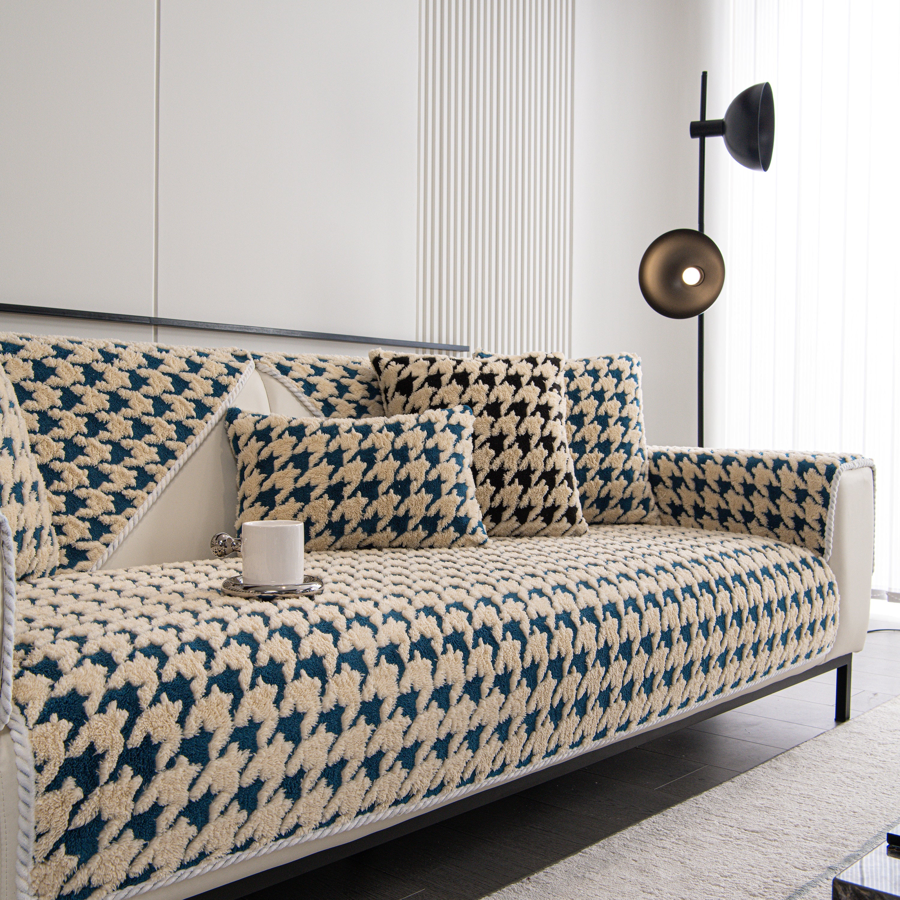 Winter Thickened Sherpa Fleece Houndstooth Sofa Cushion, Non-slip Sofa Cover With Plush
